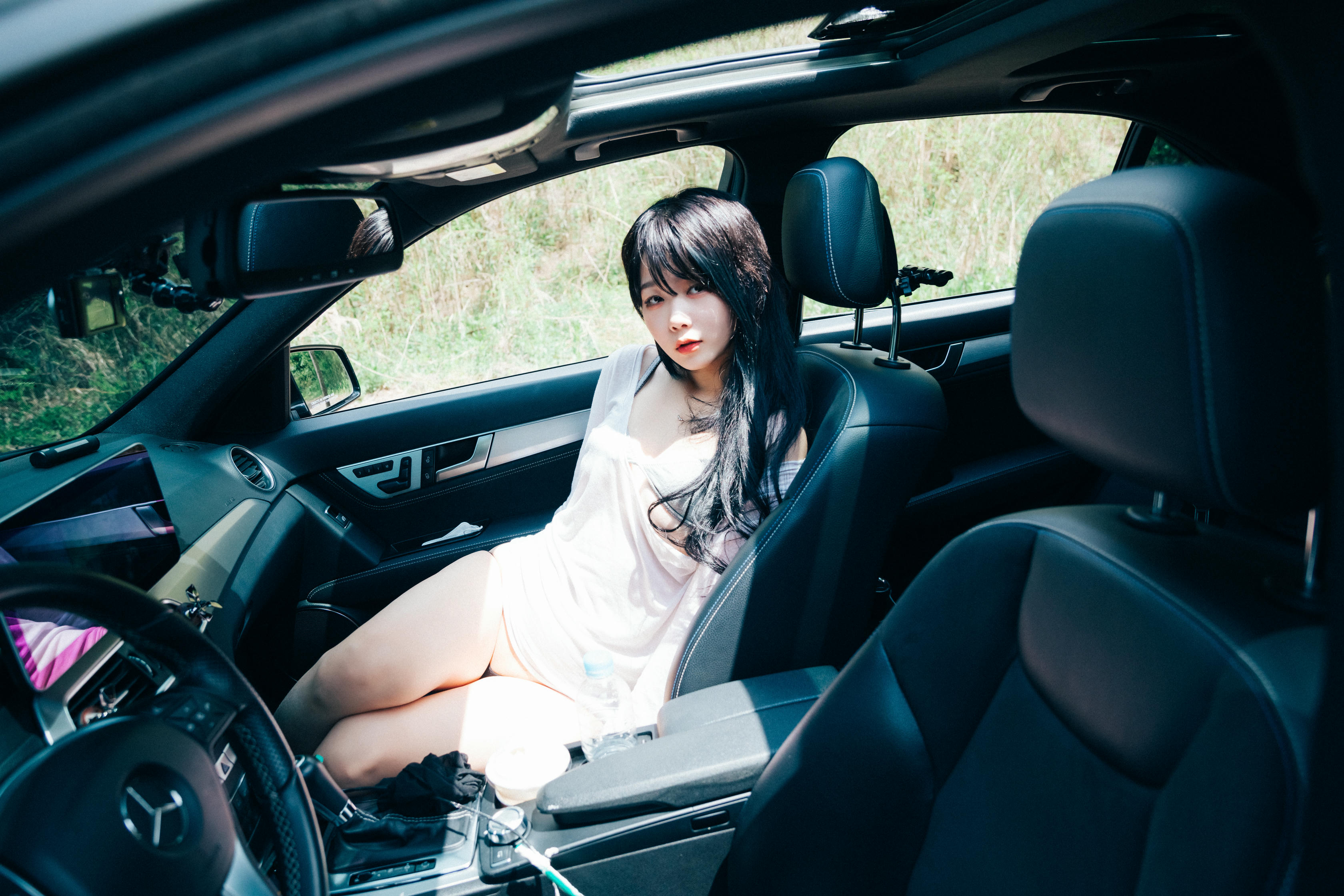 Zia (지아) NO.053 Loozy XXX Trip + Full.Ver [196P+5V-3.53GB]_第1集