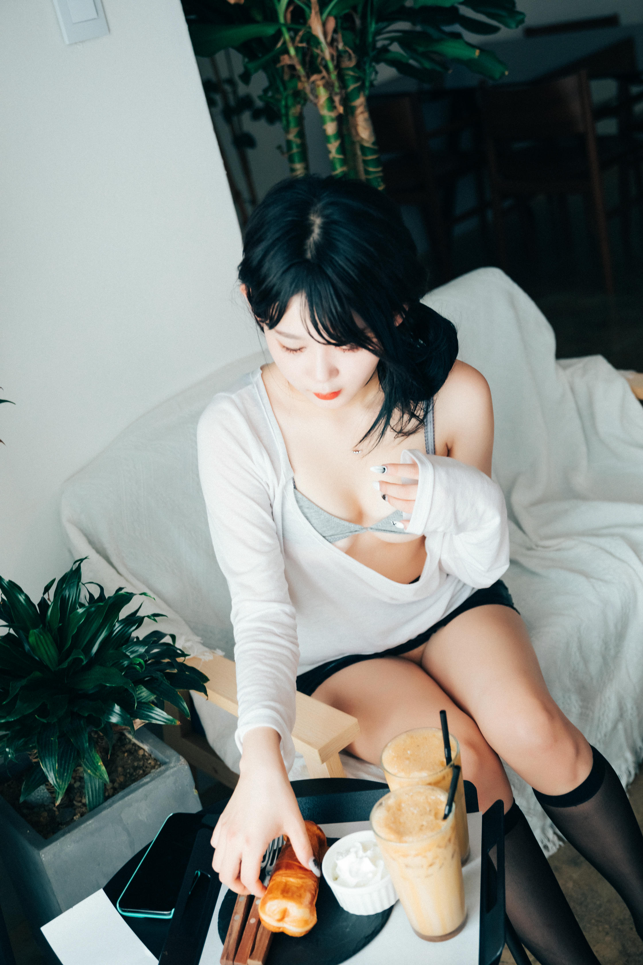 Zia (지아) NO.053 Loozy XXX Trip + Full.Ver [196P+5V-3.53GB]_第9集