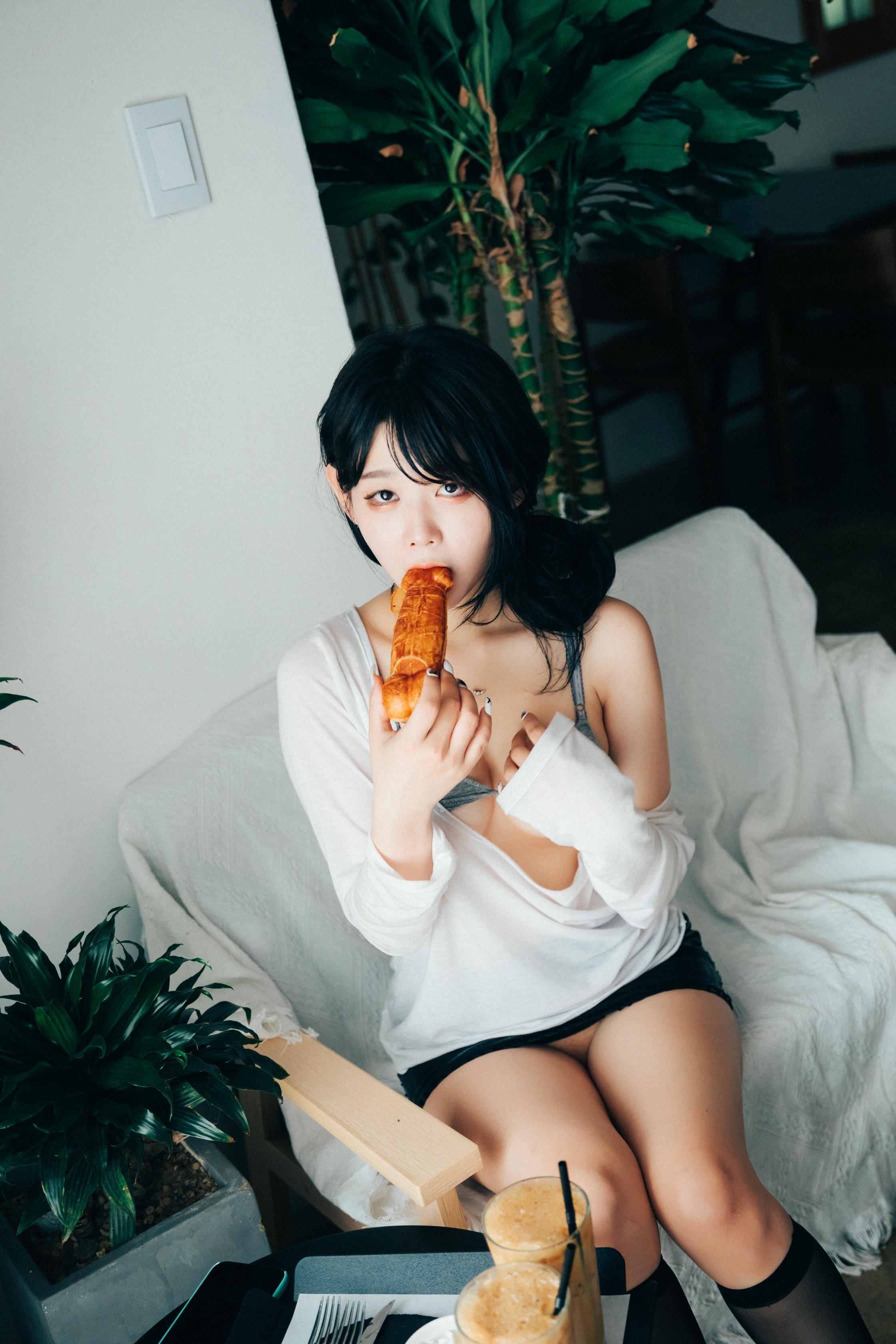 Zia (지아) NO.053 Loozy XXX Trip + Full.Ver [196P+5V-3.53GB]_第9集