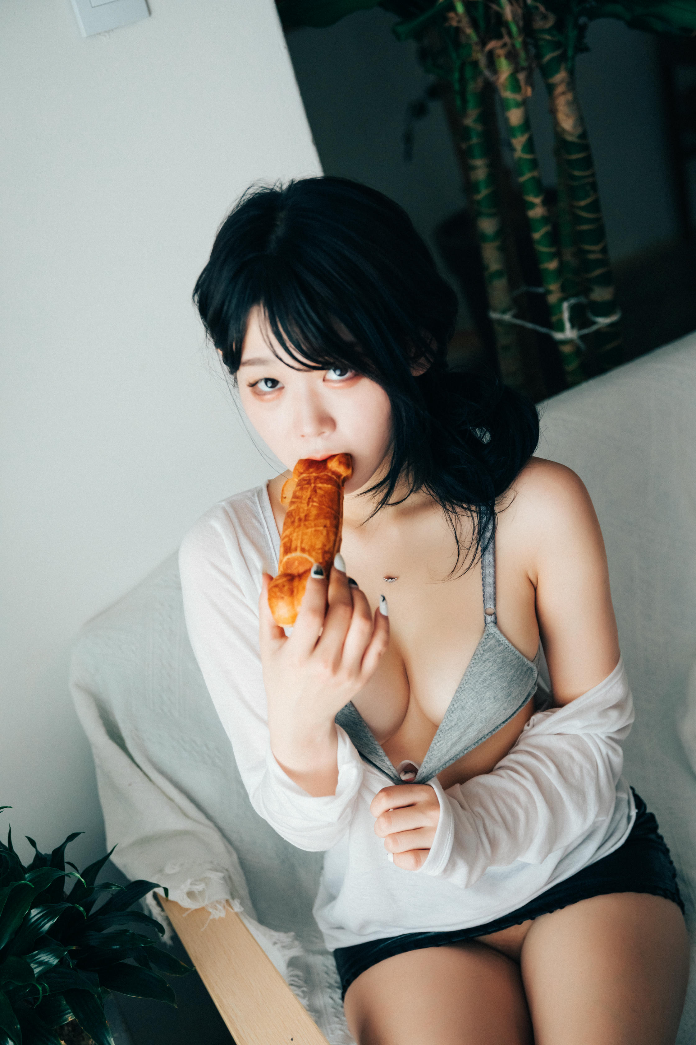 Zia (지아) NO.053 Loozy XXX Trip + Full.Ver [196P+5V-3.53GB]_第9集