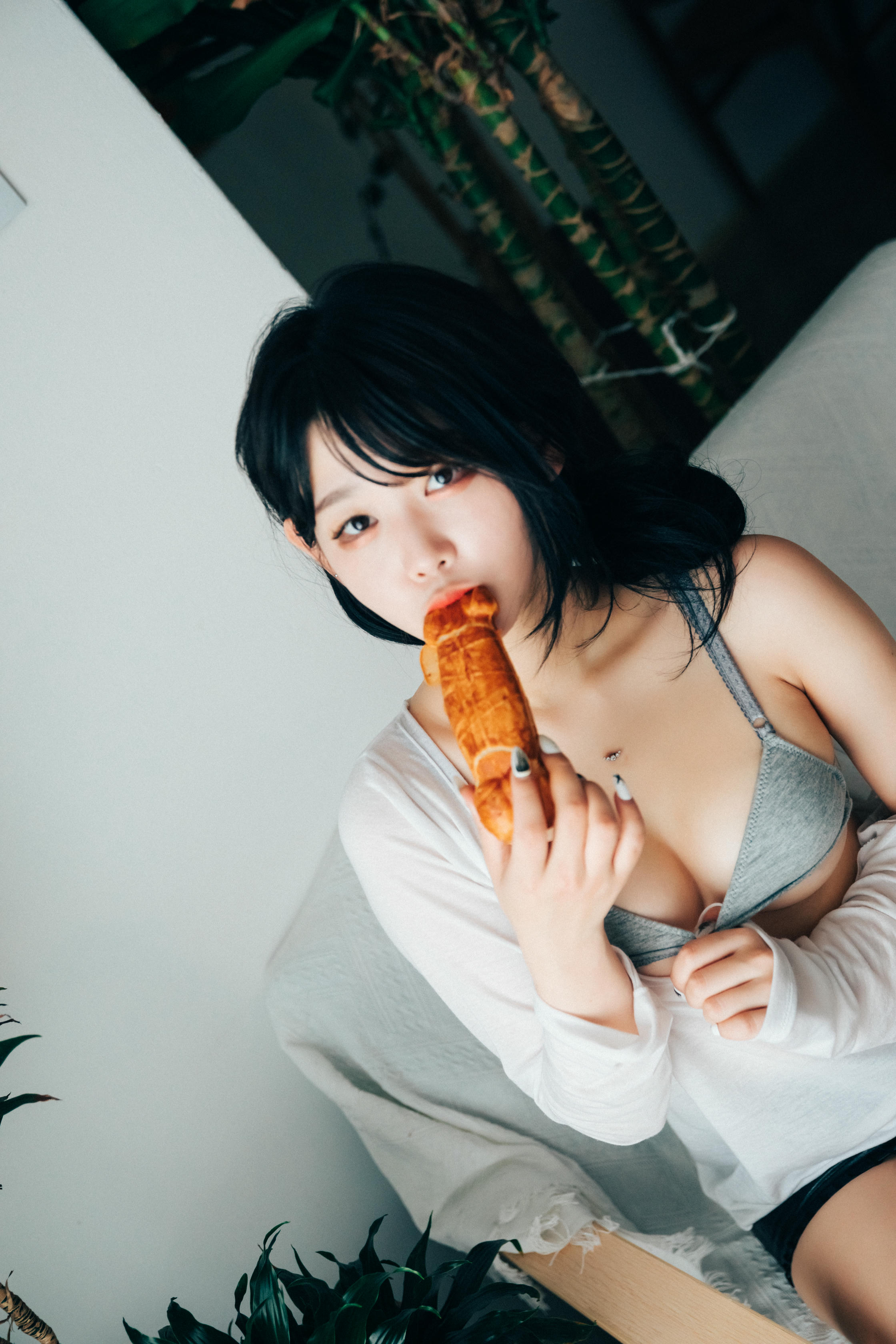 Zia (지아) NO.053 Loozy XXX Trip + Full.Ver [196P+5V-3.53GB]_第9集