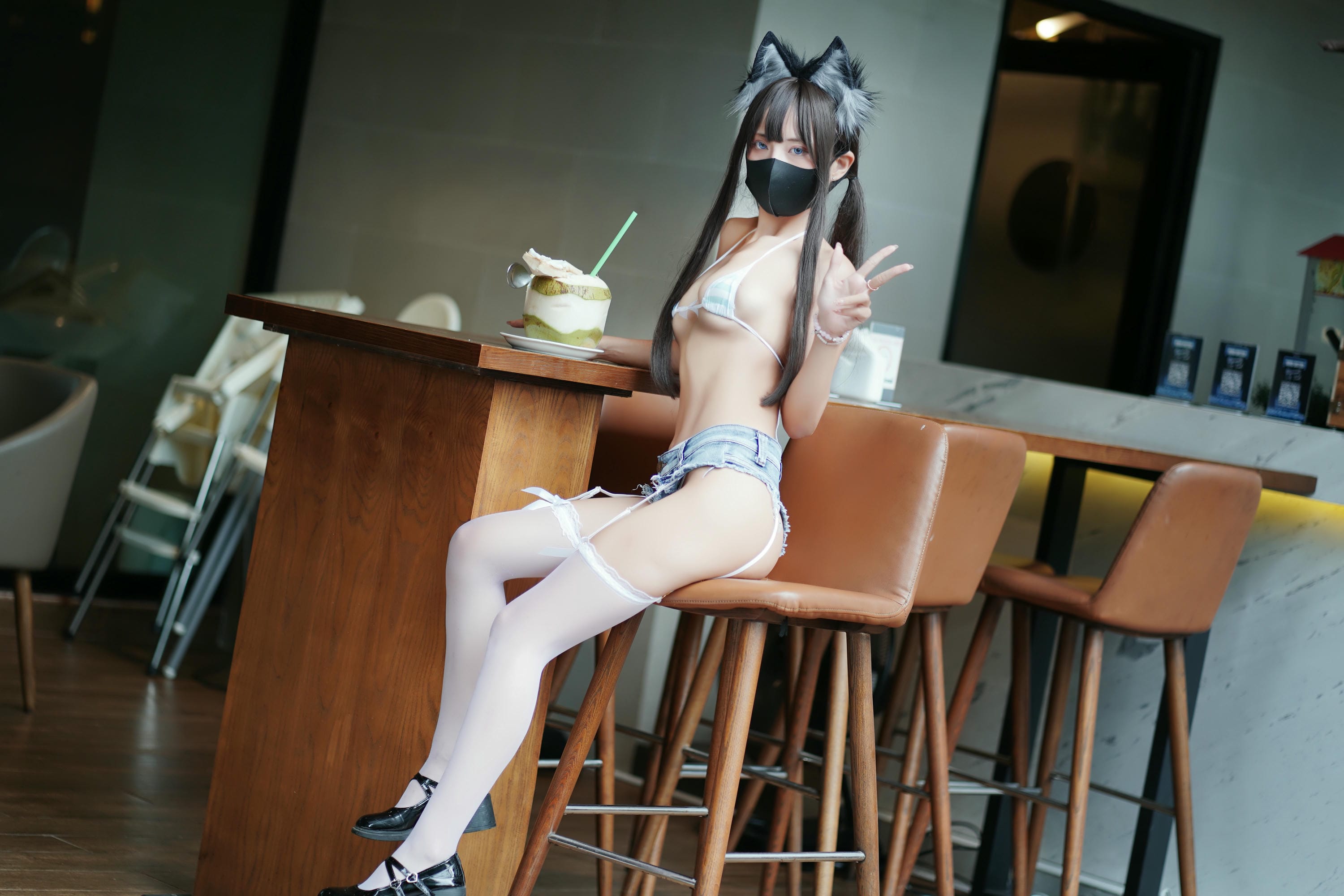 职业奶妈三水子 NO.005 猫猫蓝白比基尼 [85P1V 545.93 MB]_第2集