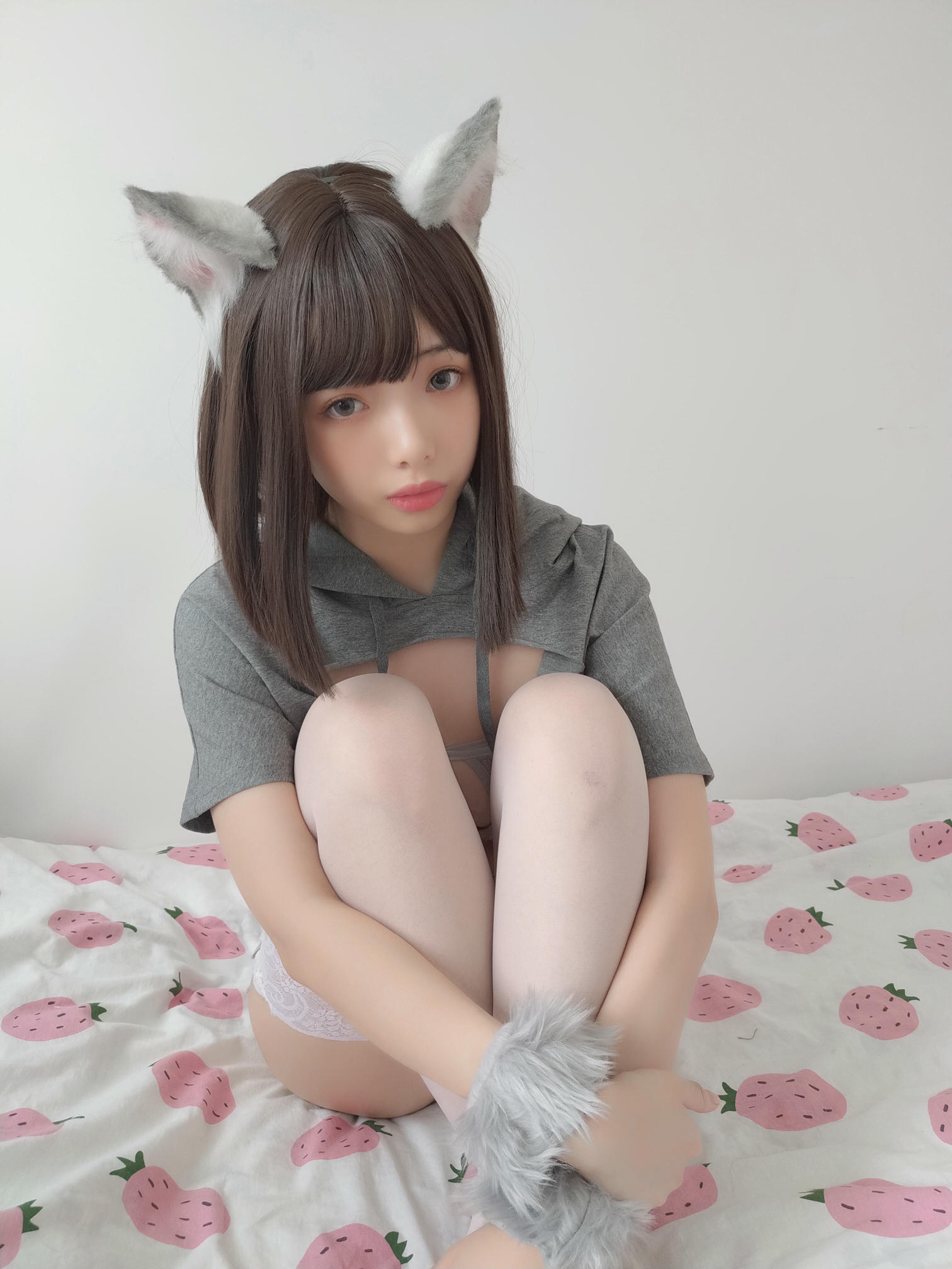 雯妹不讲道理 NO.013 灰色兽耳猫娘 [42P1V-98MB]_第1集