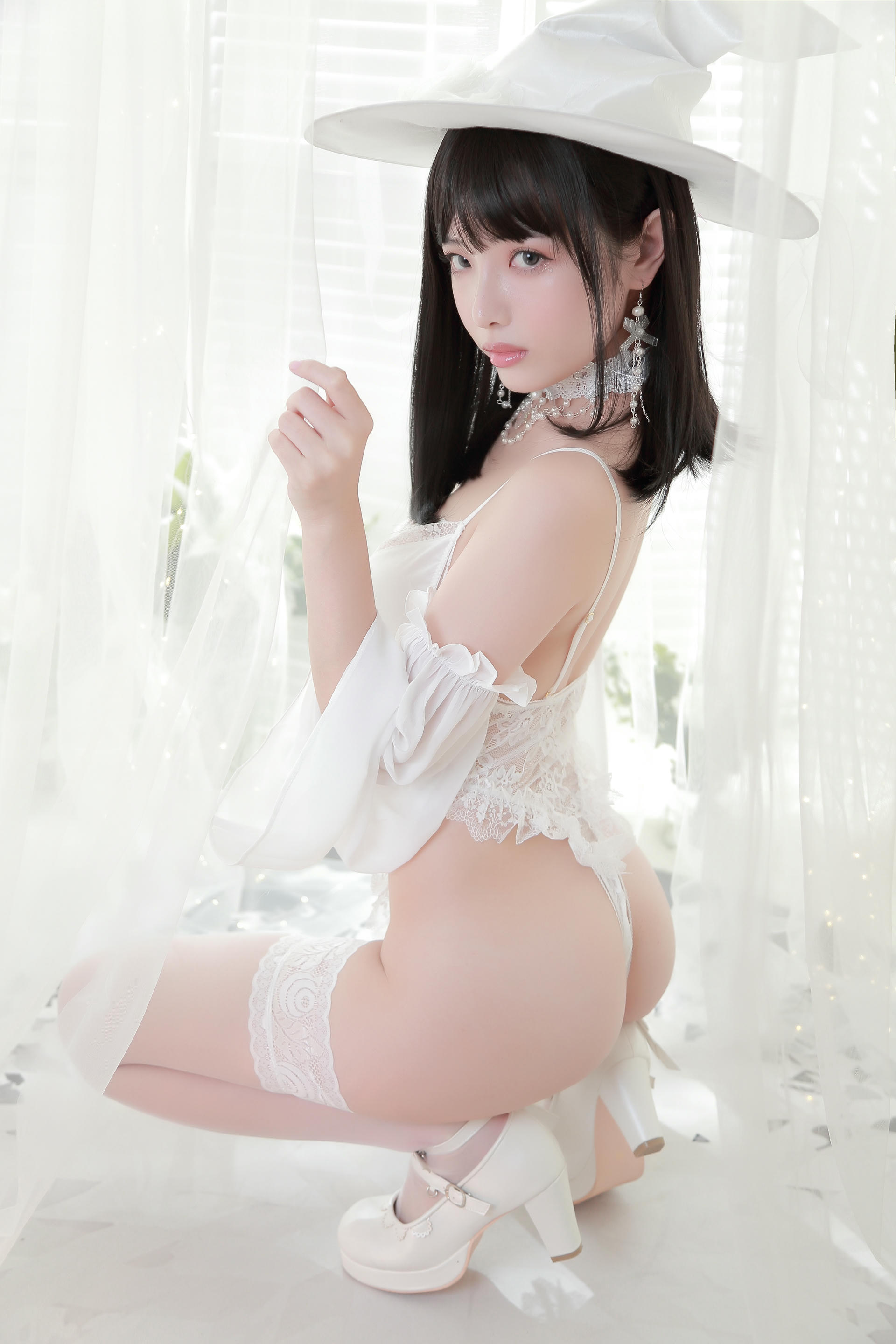 雯妹不讲道理 NO.030 白女巫 [34P-254MB]_第1集