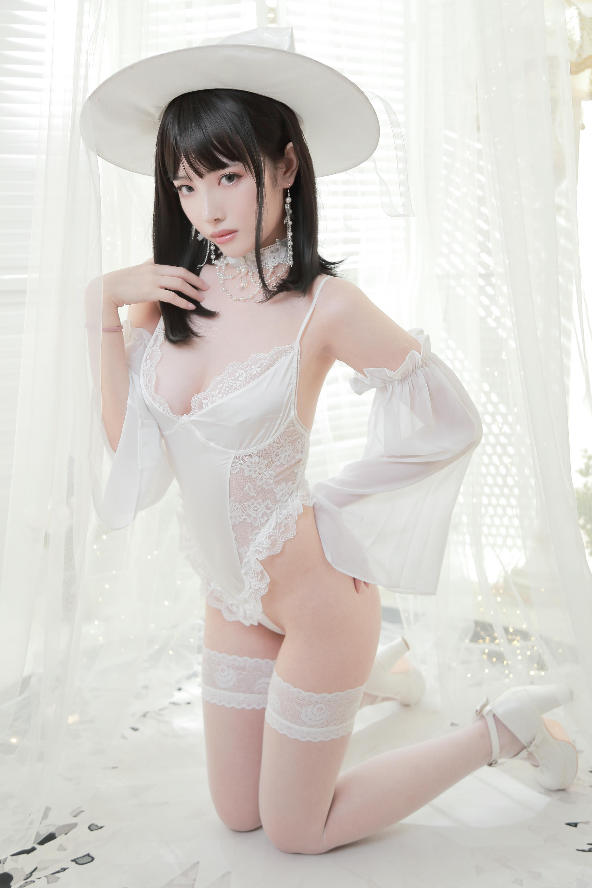 雯妹不讲道理 NO.030 白女巫 [34P-254MB]_第1集