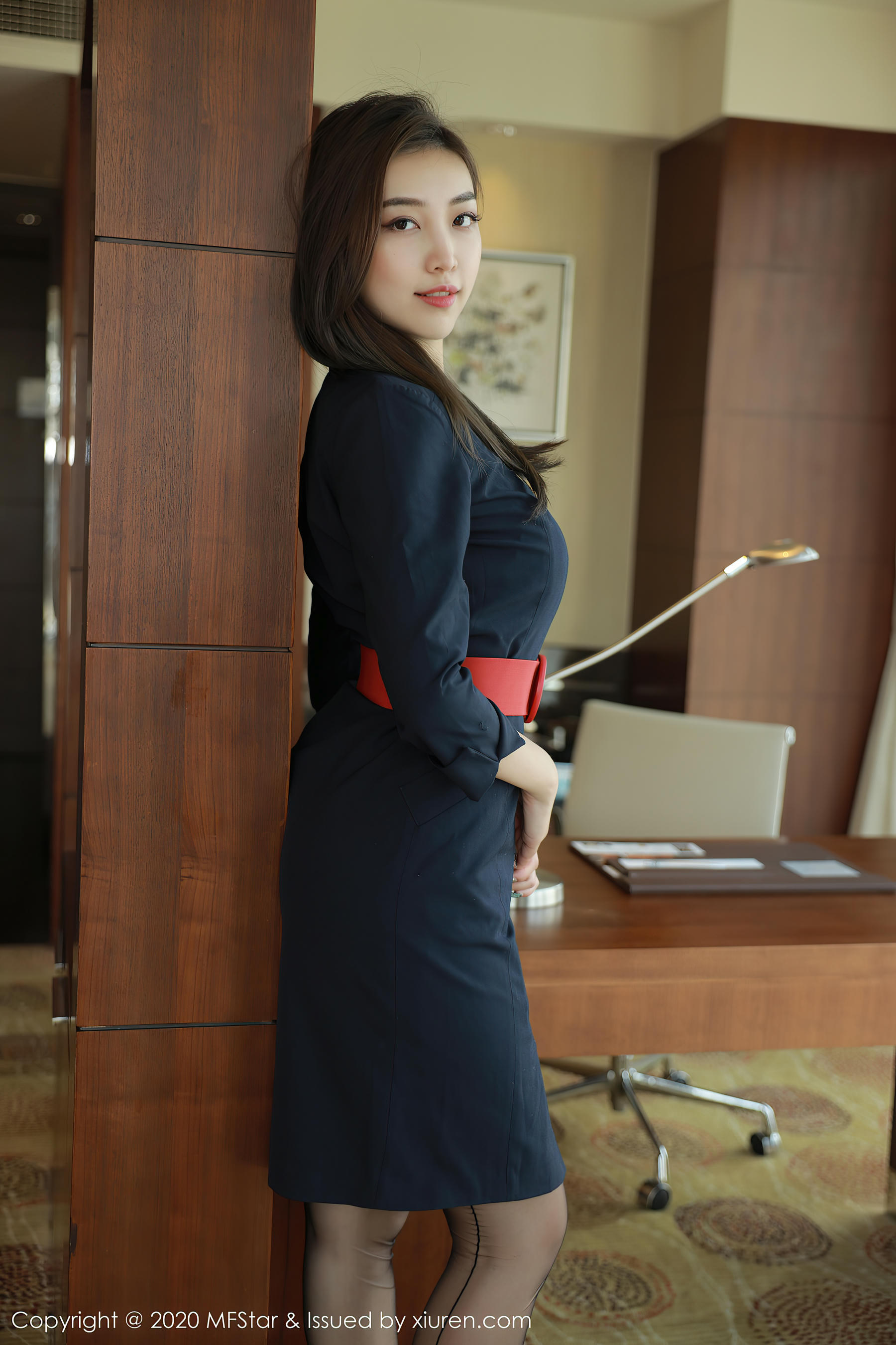 MFStar模范学院 2020.10.21 VOL.404 郑颖姗 [51P530MB]_第1集