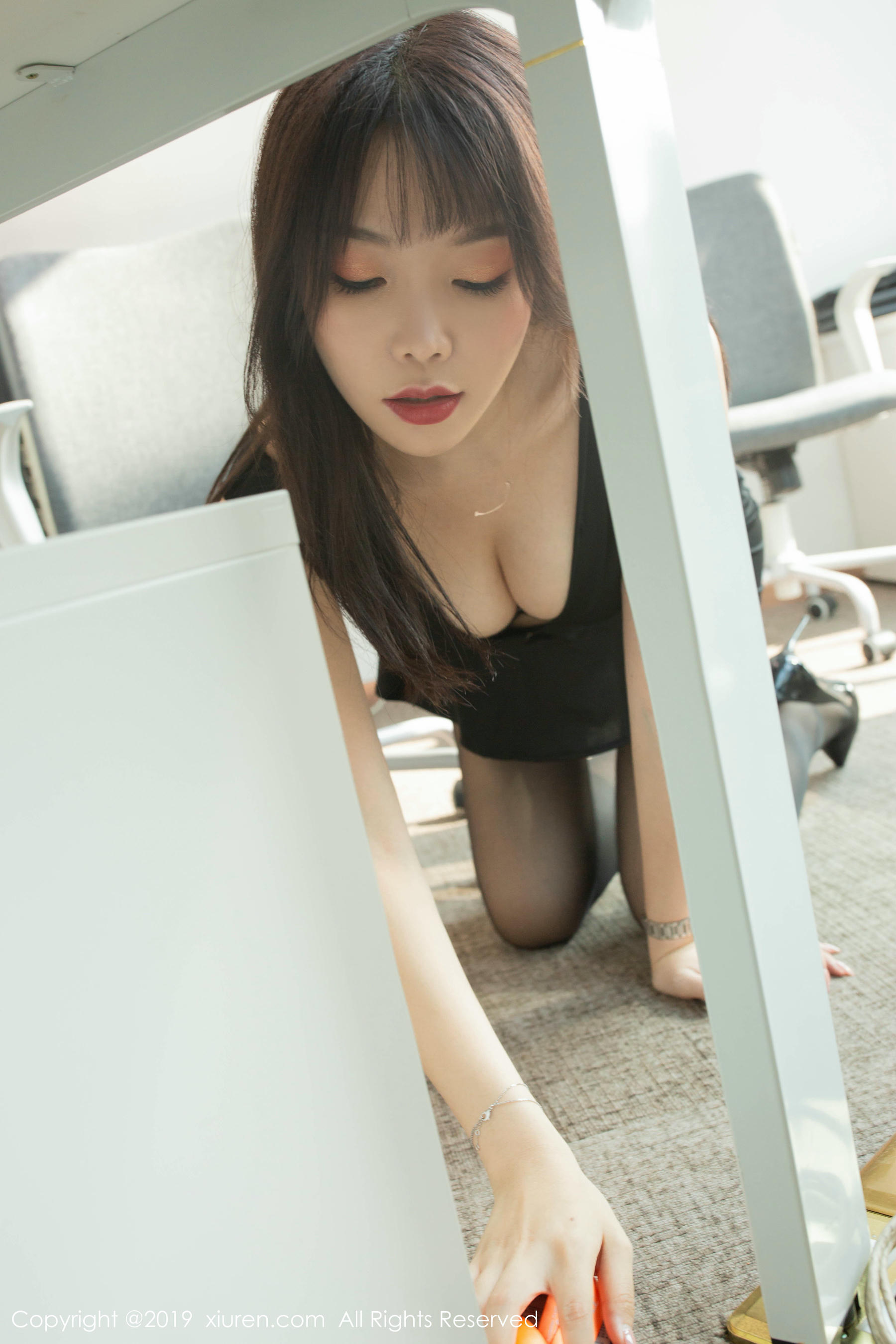 [XIUREN秀人网] 2019.10.29 No.1757 芝芝Booty [54P-124MB]_第2集