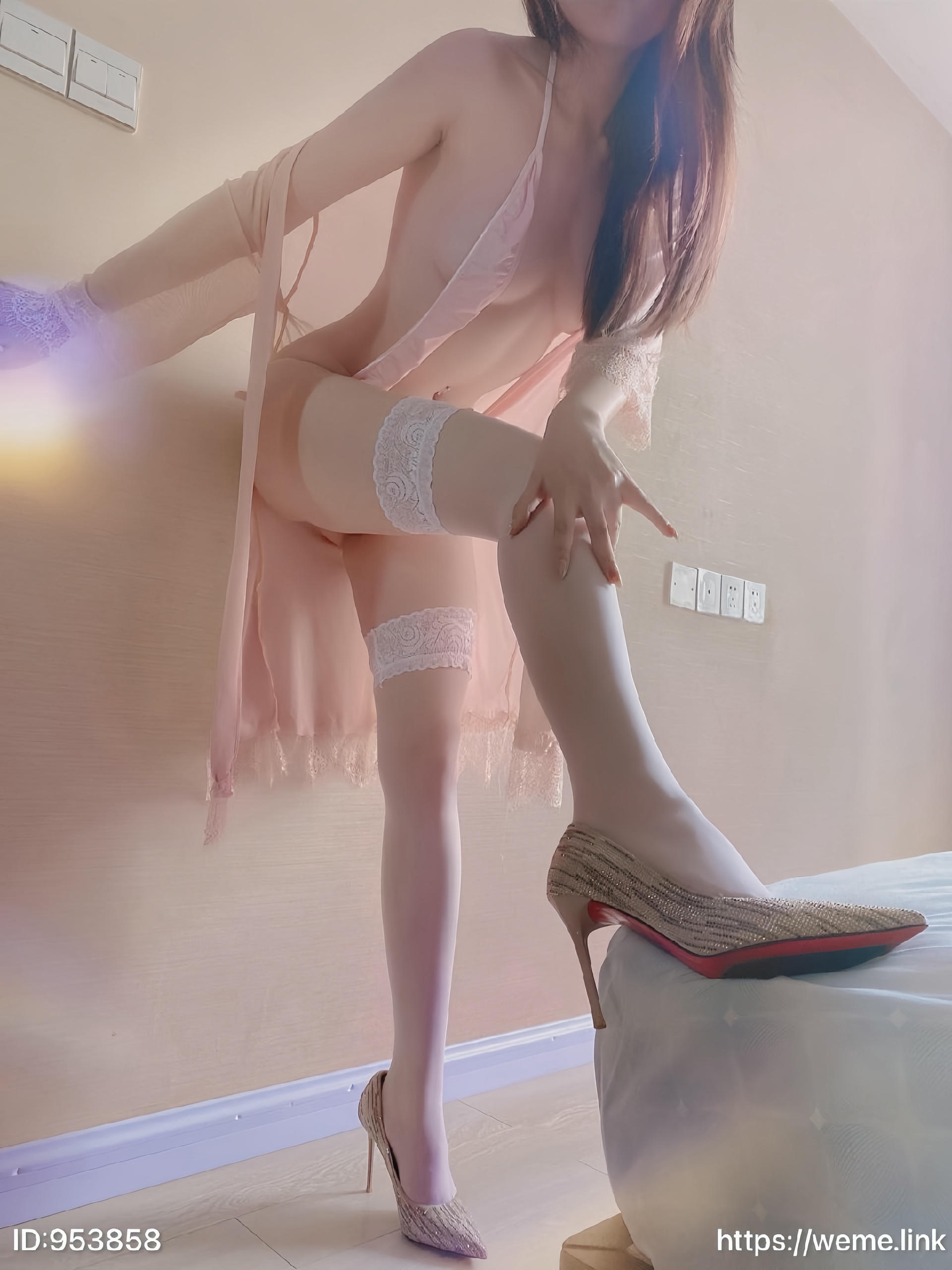 徐莉芝 激情四射[17P／62MB]_第1集