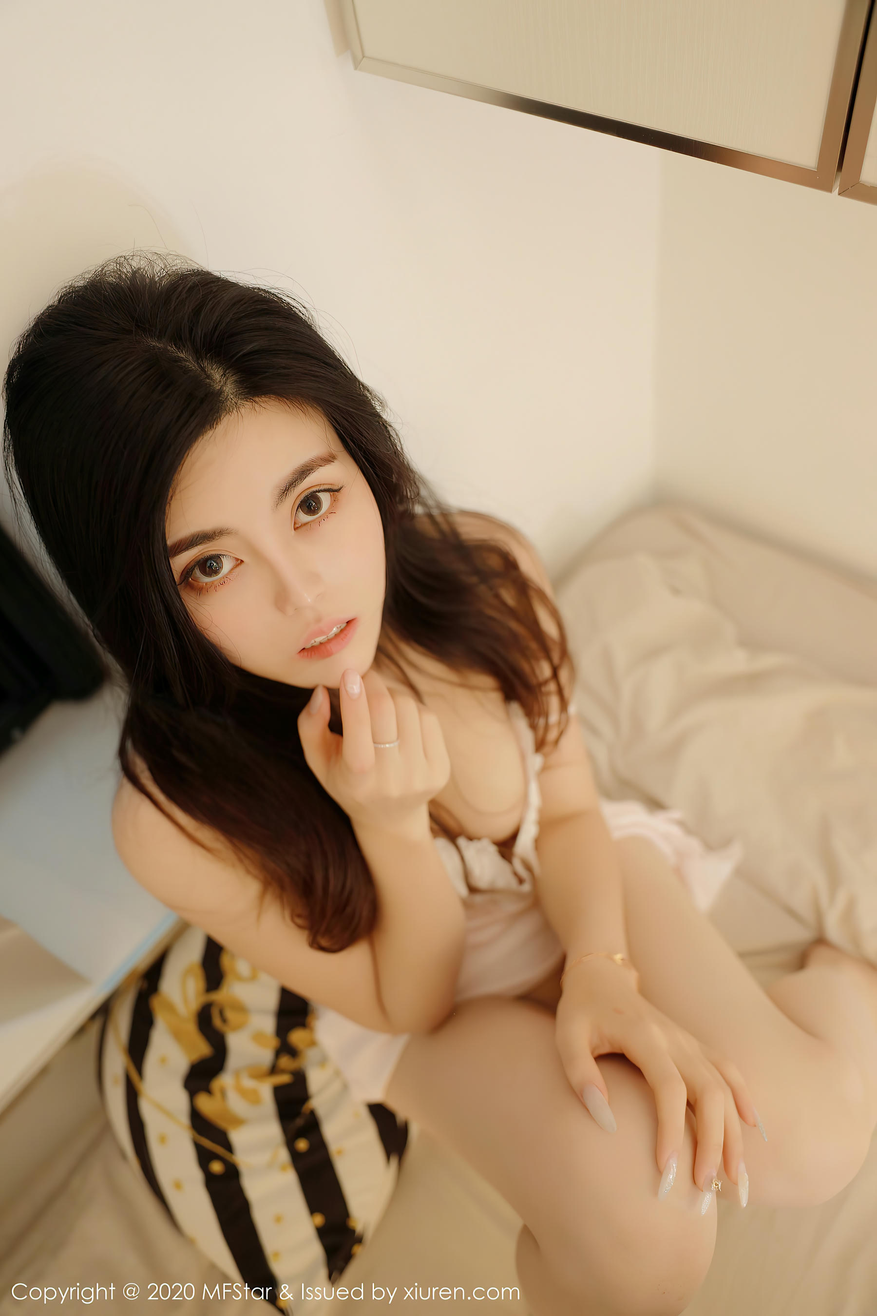 MFStar模范学院 2020.12.02 VOL.419 白甜[40+1P／383MB]_第2集