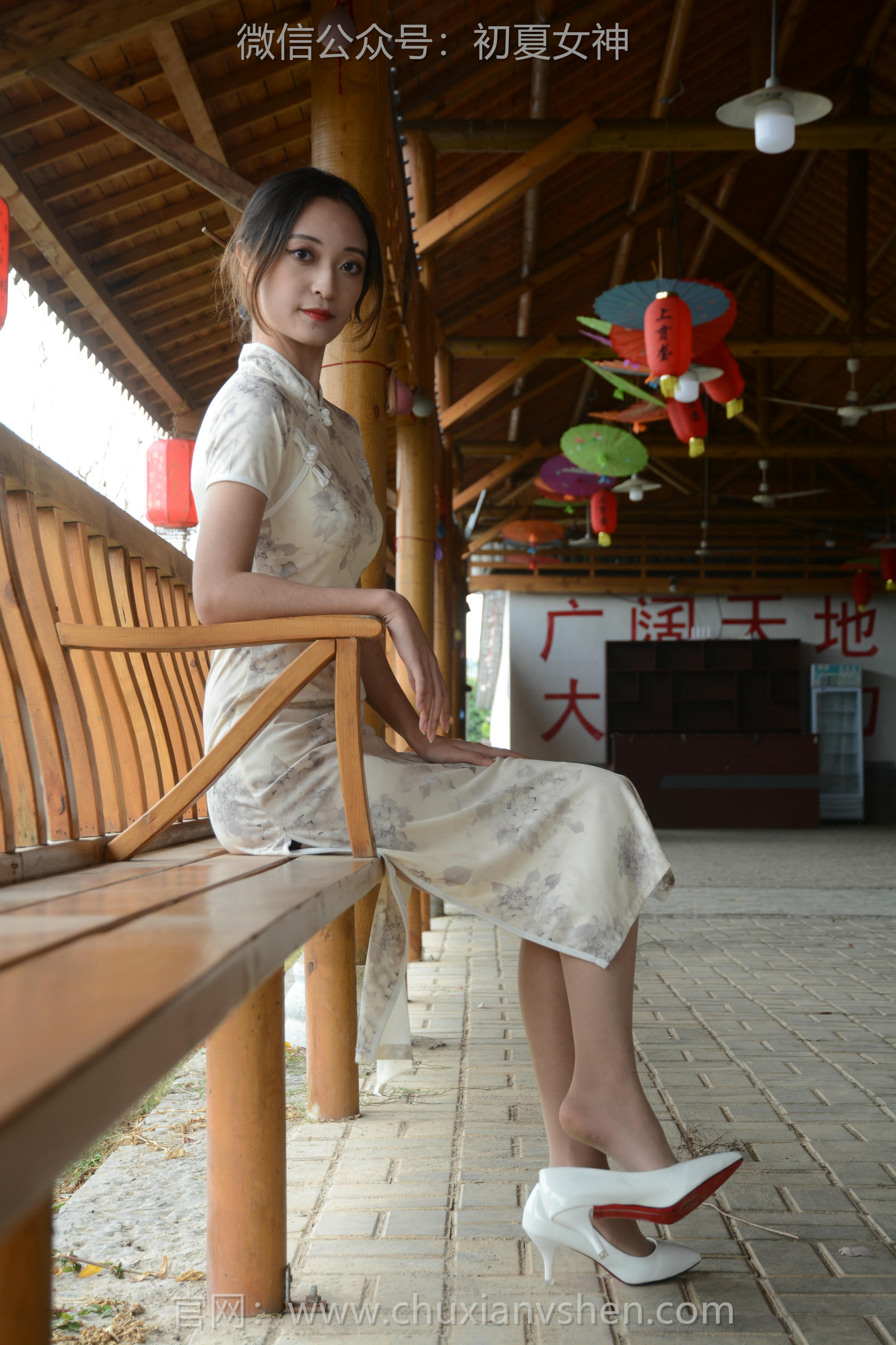 初夏女神 NO.120 依依 寒冬旗袍风[140P+1V／3.27GB]_第7集
