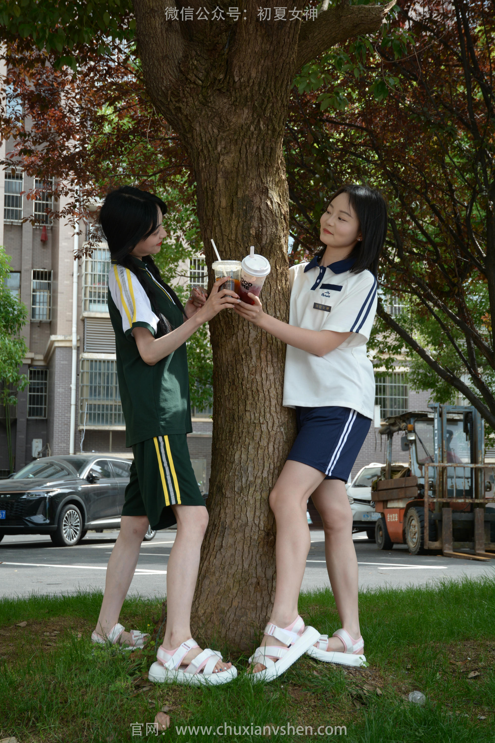初夏女神 NO.185 柒柒、双双 相见恨晚 [120P1V-3.48GB]_第3集