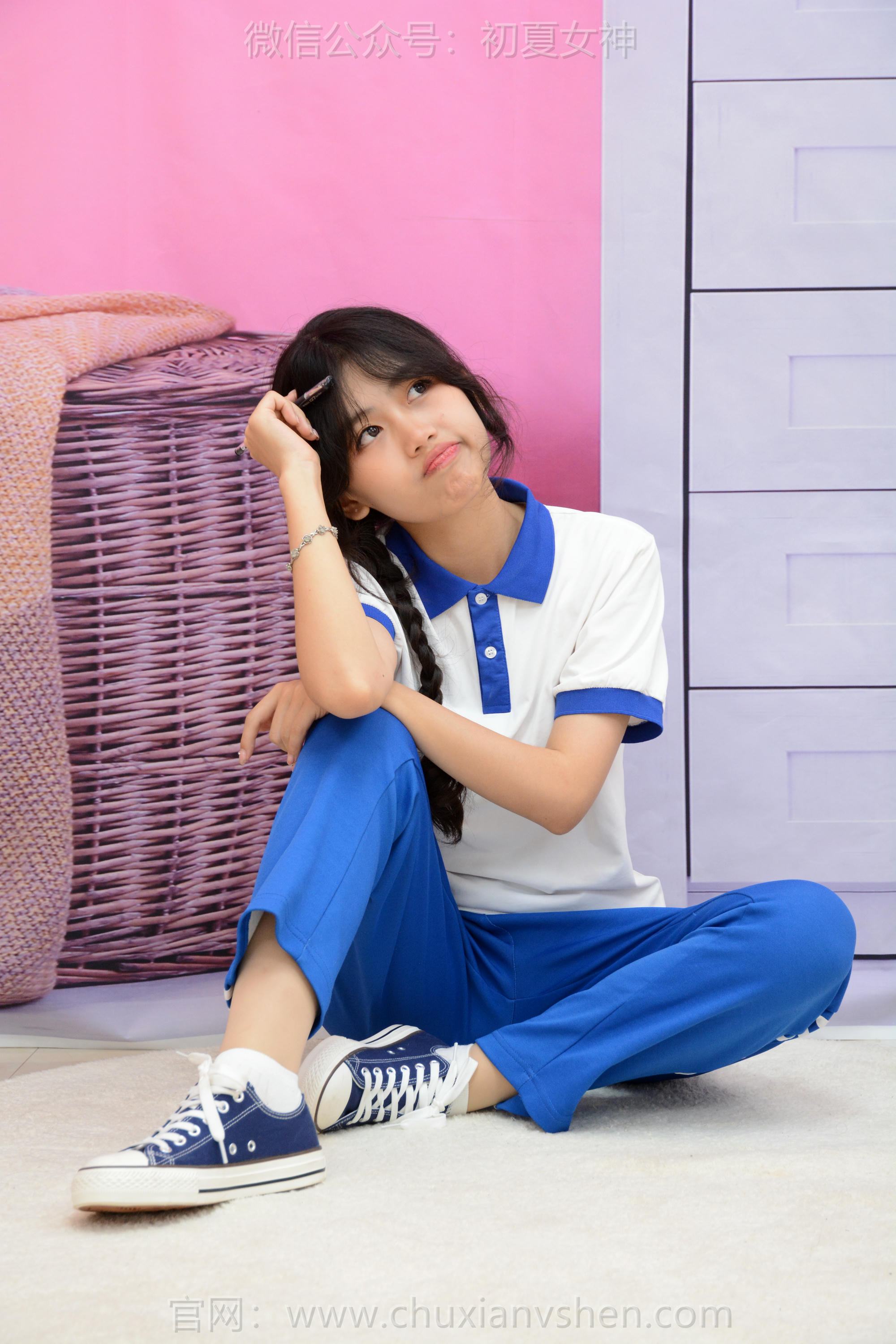 初夏女神 NO.263 希希~ 告别校服 寒窗苦读终于开始踏上大学之路了 [90P1V 4.09 GB]_第3集