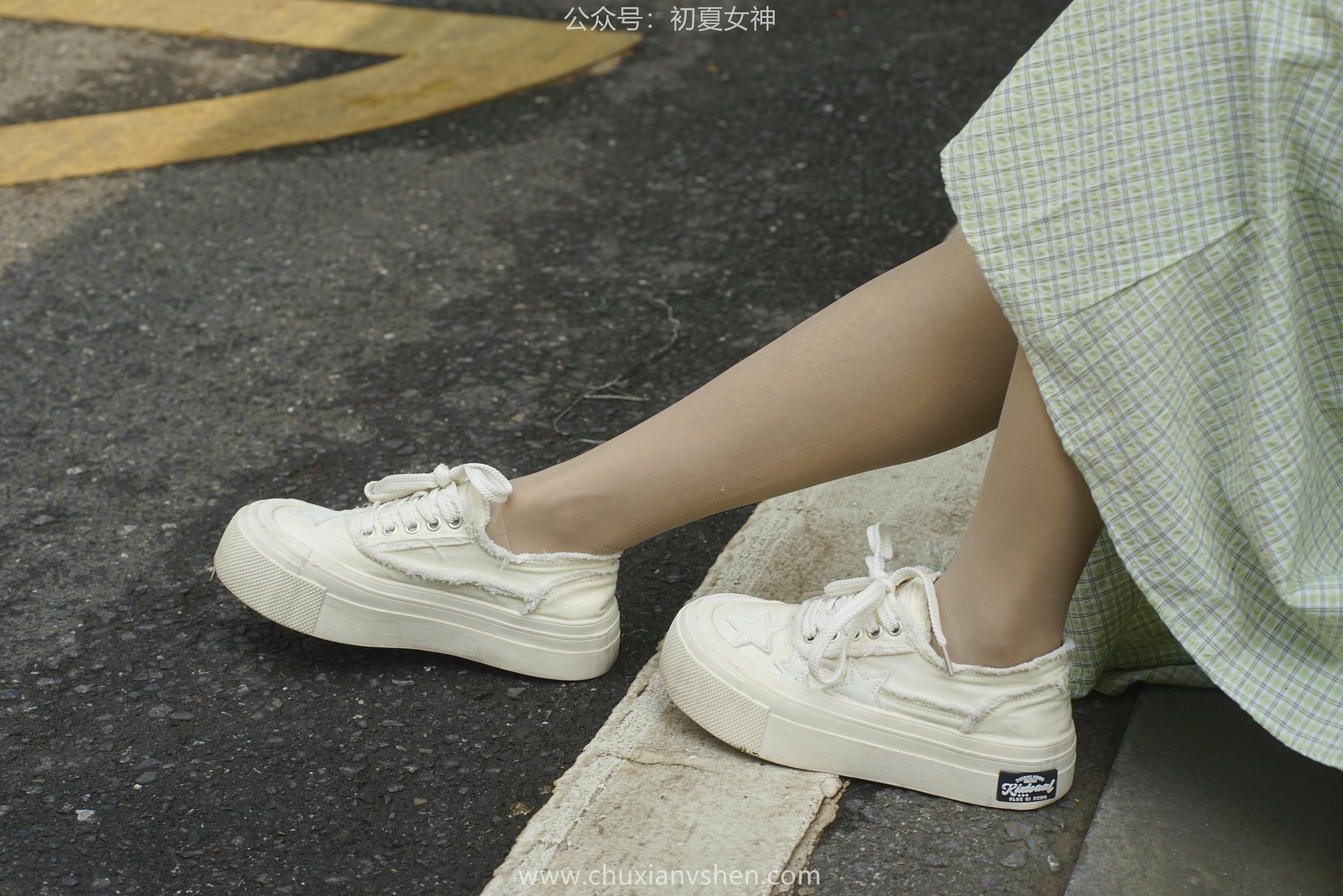 初夏女神 NO.057 点点 糖果女孩[168P+1V／6.45GB]_第2集
