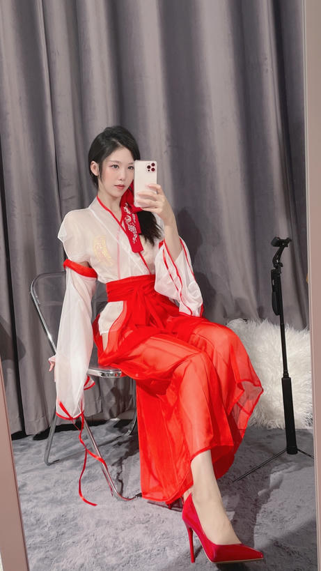 抖娘-利世 NO.089 自拍-驱邪师[23P-41M]_第1集