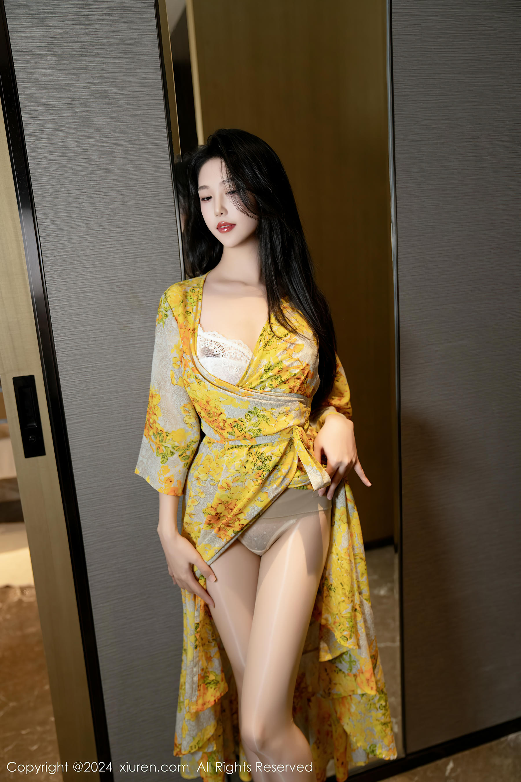 XIUREN秀人网 2024.01.18 NO.7981 利世[99+1P／981MB]_第2集