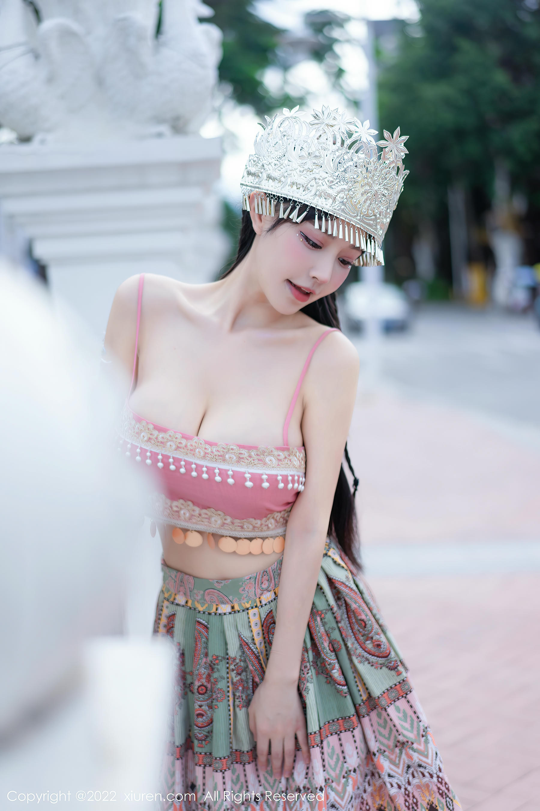 XIUREN秀人网 2022.09.20 NO.5615 朱可儿Flora 西双版纳旅拍 [70+1P658M]_第1集