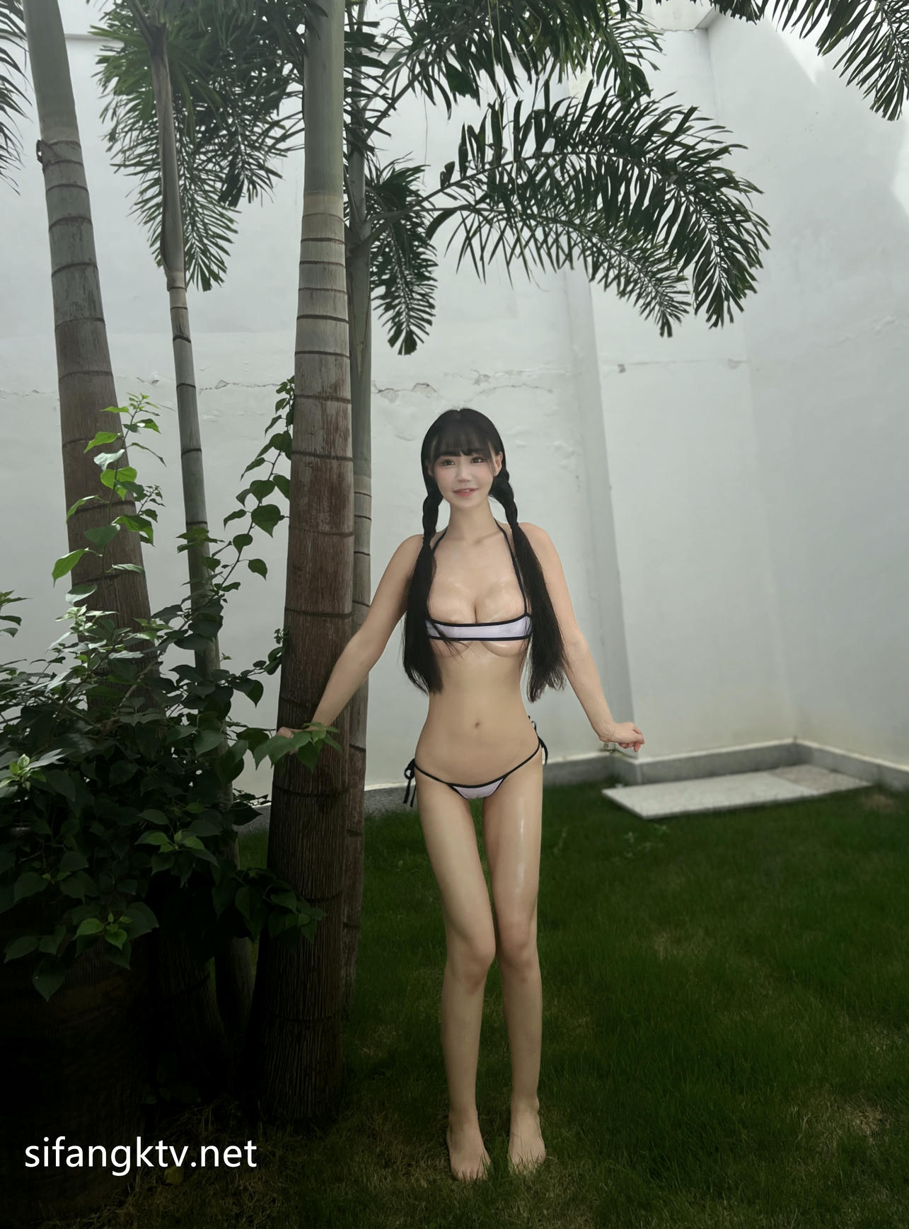 朱可儿 泳衣 [103P2V-3.03G]_第1集