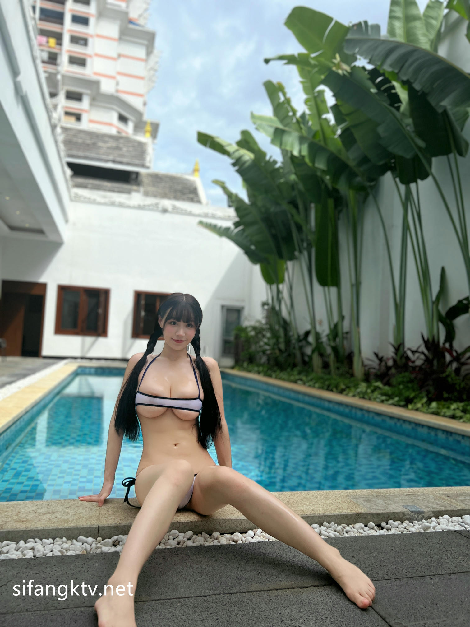 朱可儿 泳衣 [103P2V-3.03G]_第2集