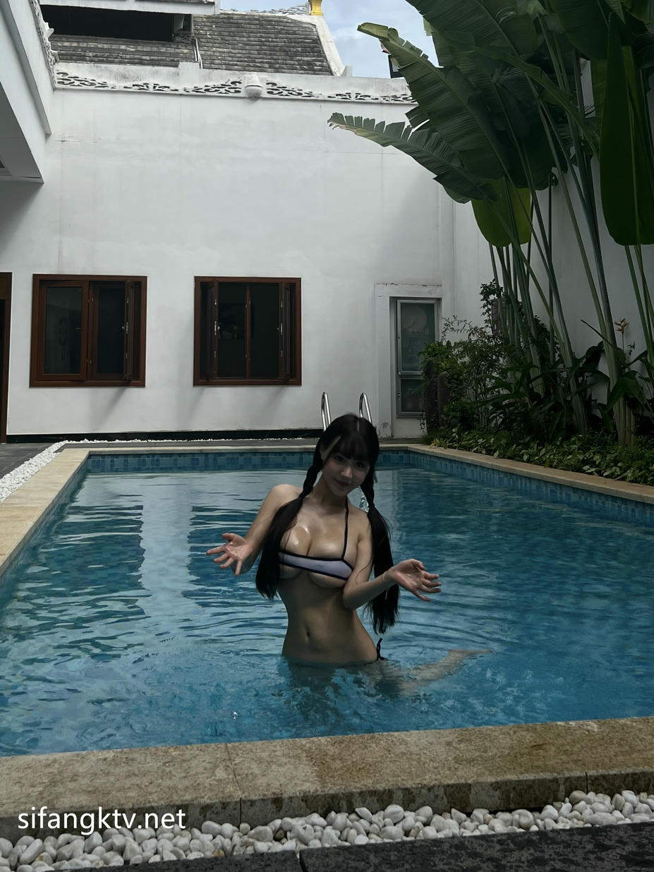 朱可儿 泳衣 [103P2V-3.03G]_第2集