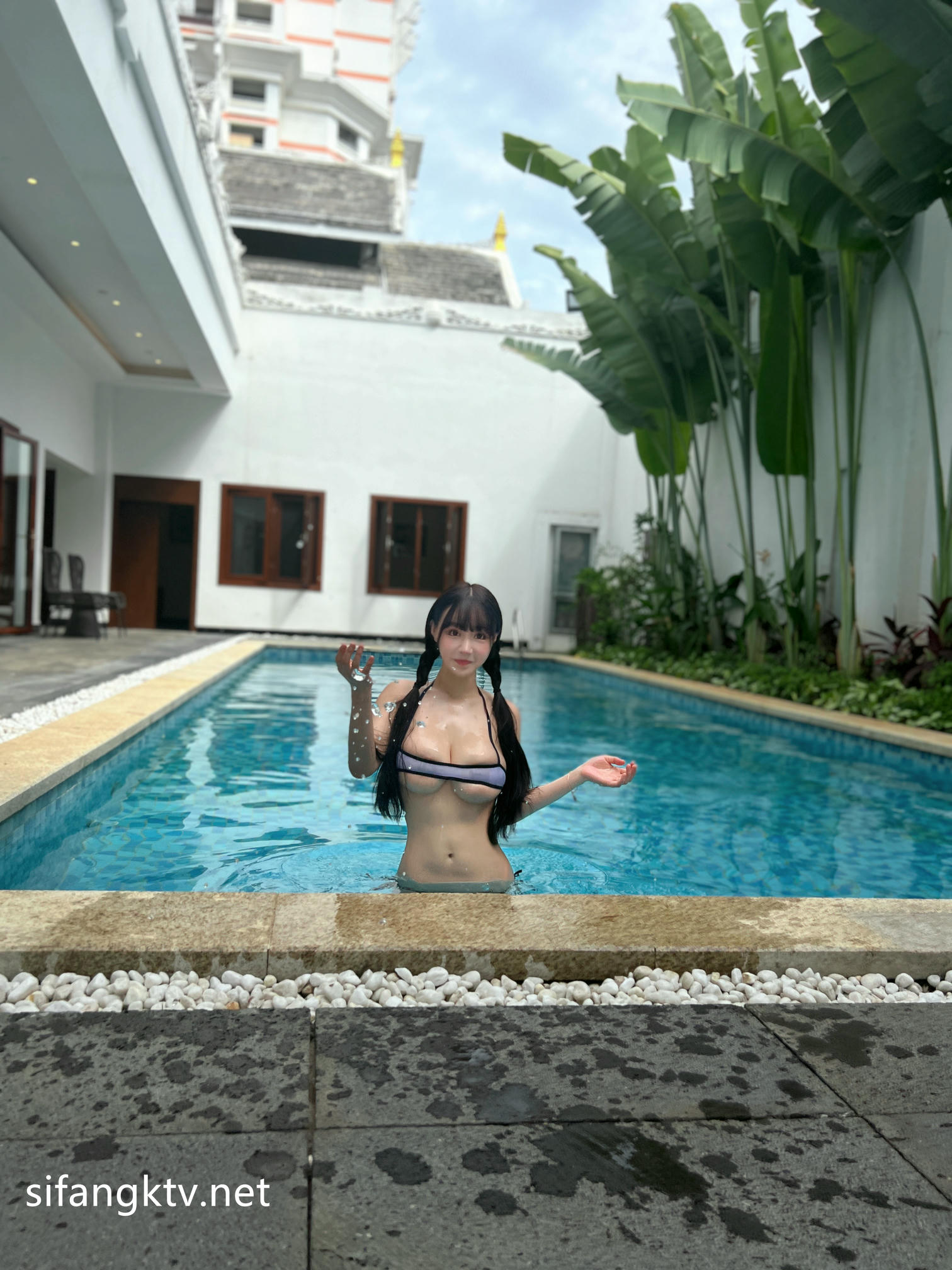 朱可儿 泳衣 [103P2V-3.03G]_第3集
