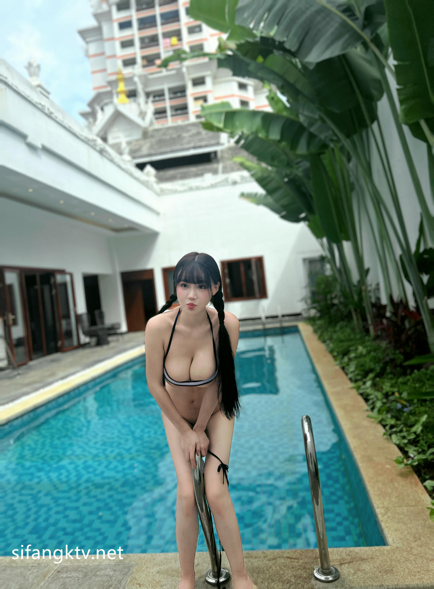 朱可儿 泳衣 [103P2V-3.03G]_第3集