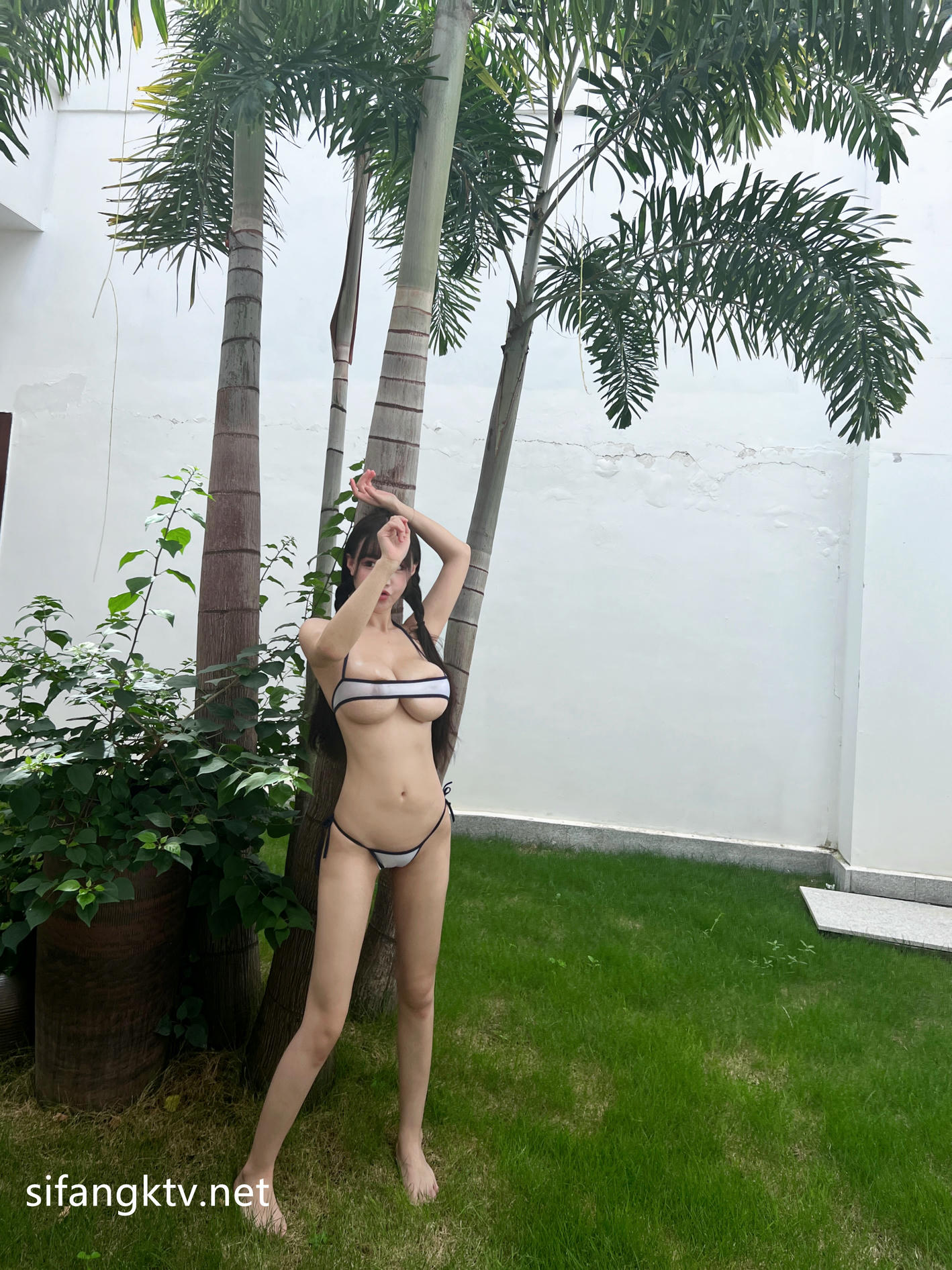 朱可儿 泳衣 [103P2V-3.03G]_第4集
