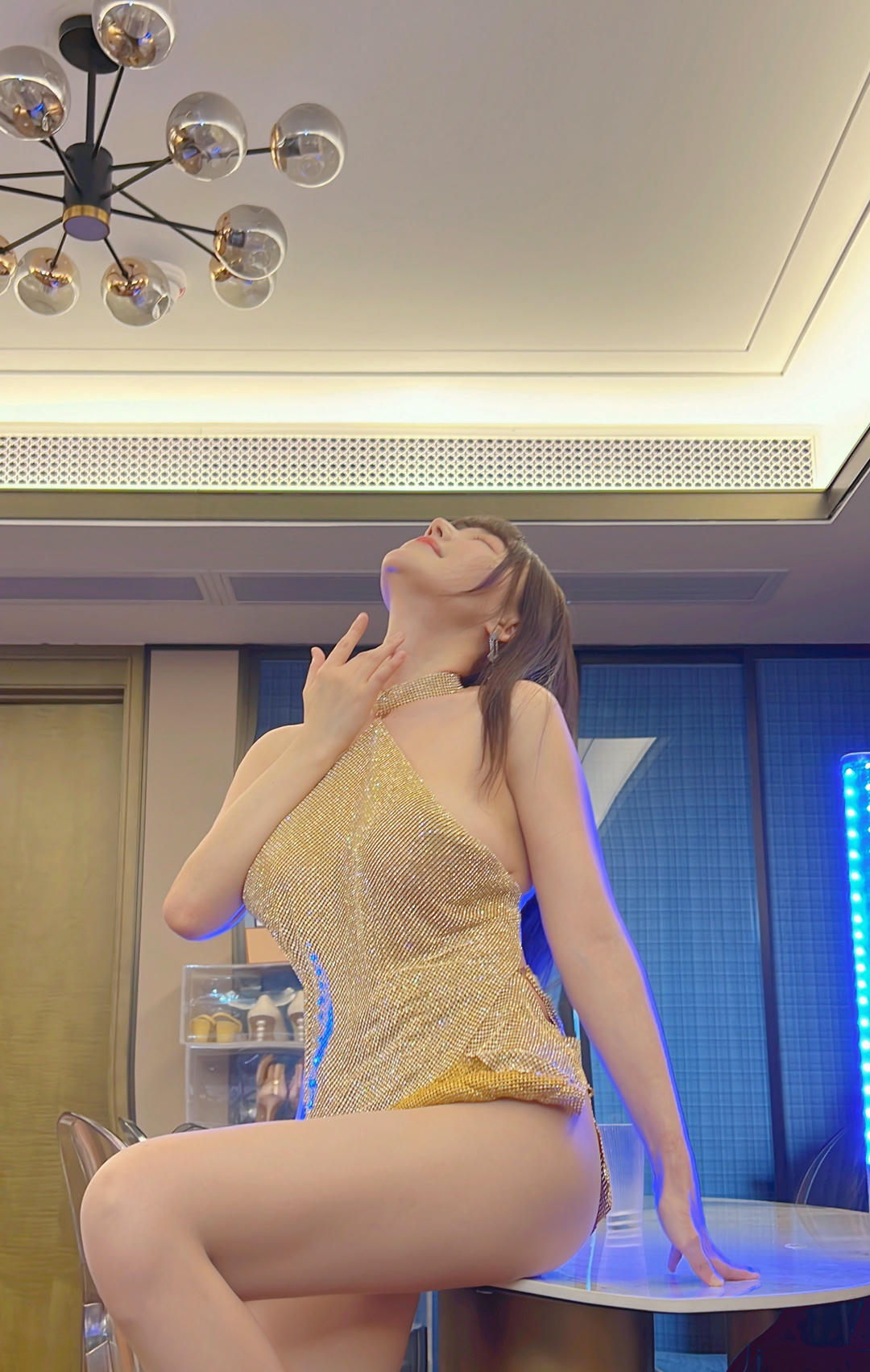 朱可儿 透视肉丝金色性感裙[73P／188MB]_第4集