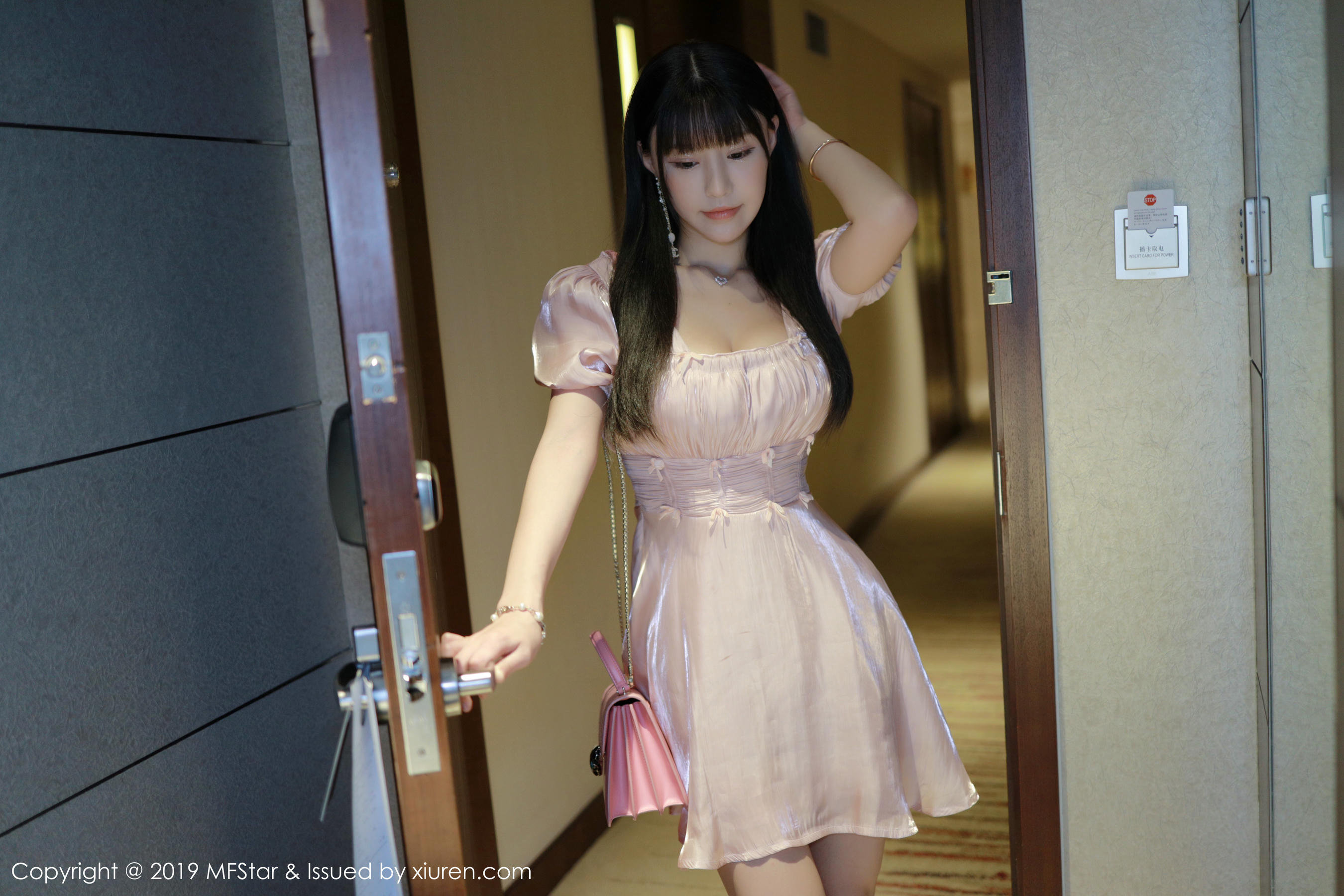 MFStar模范学院 2019.09.30 VOL.217 Flower朱可儿[90+1P／233M]_第1集