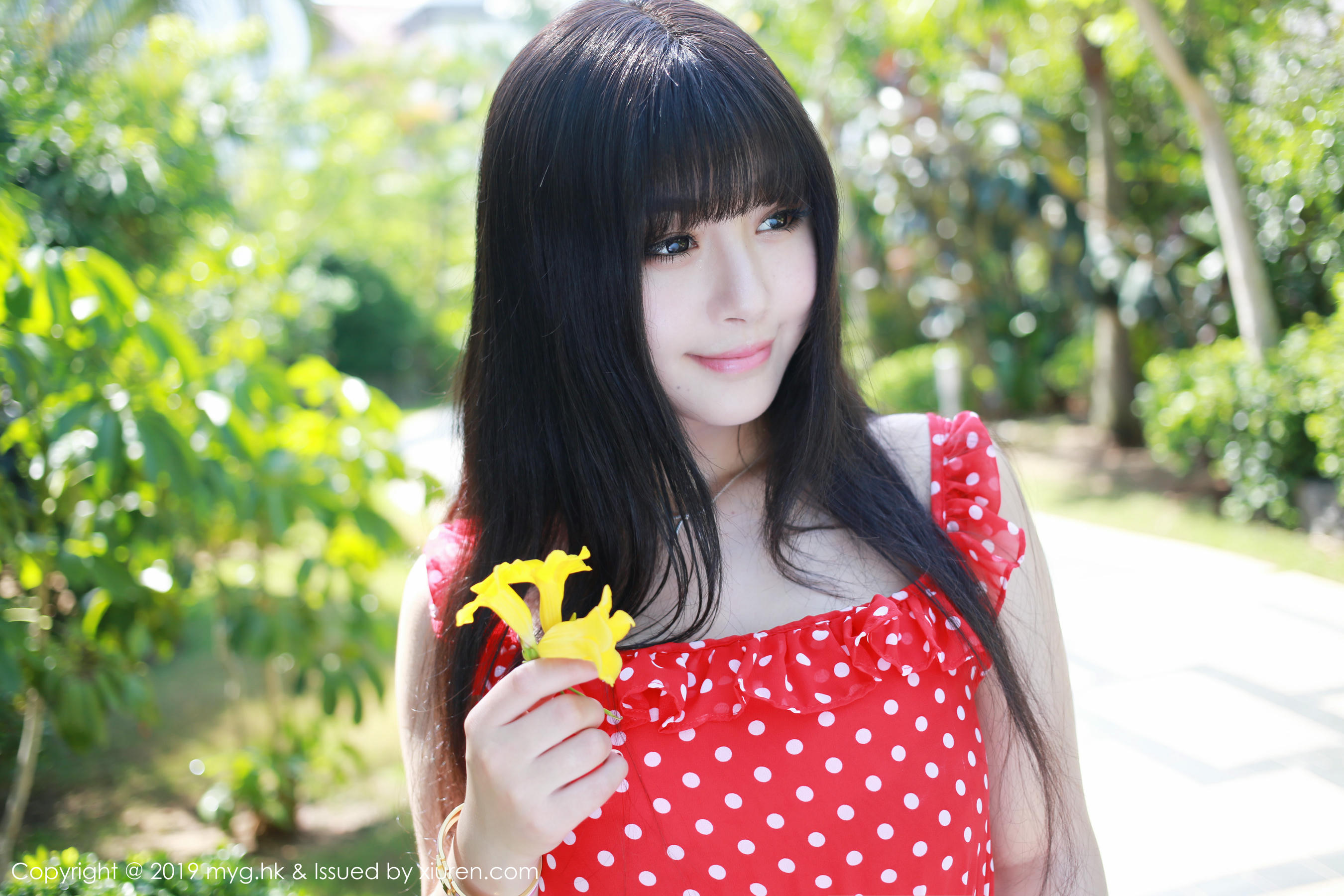MyGirl美媛馆 2019.08.28 VOL.384 Flower朱可儿[98+1P／209M]_第2集