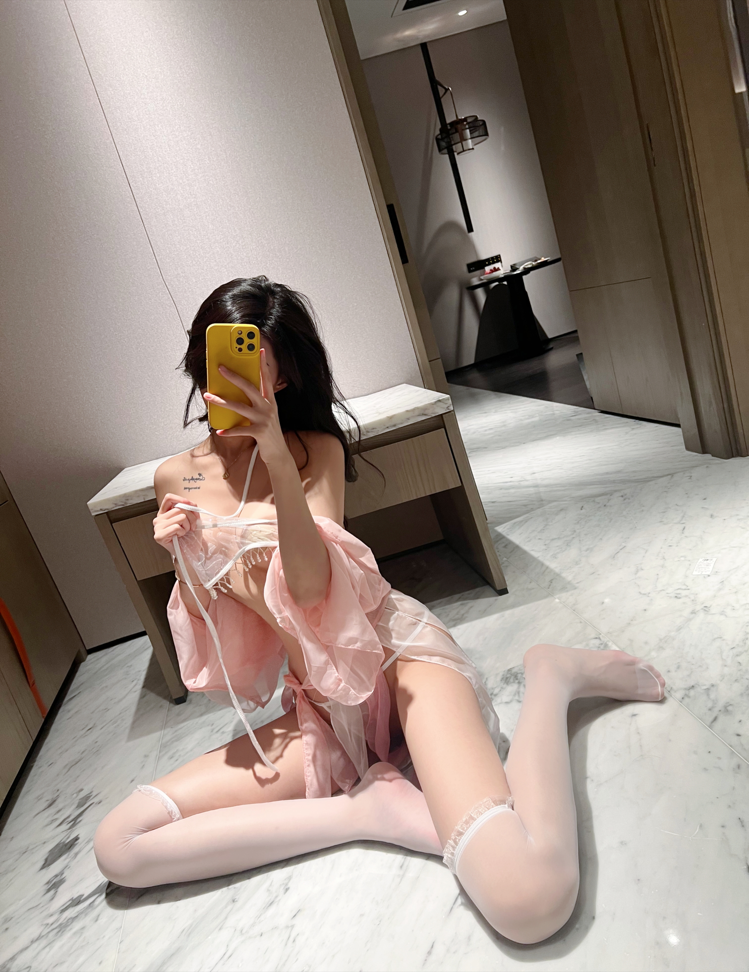 071_葛征GEZHENG 御姐仙女腿精 [20P／242MB]_第1集