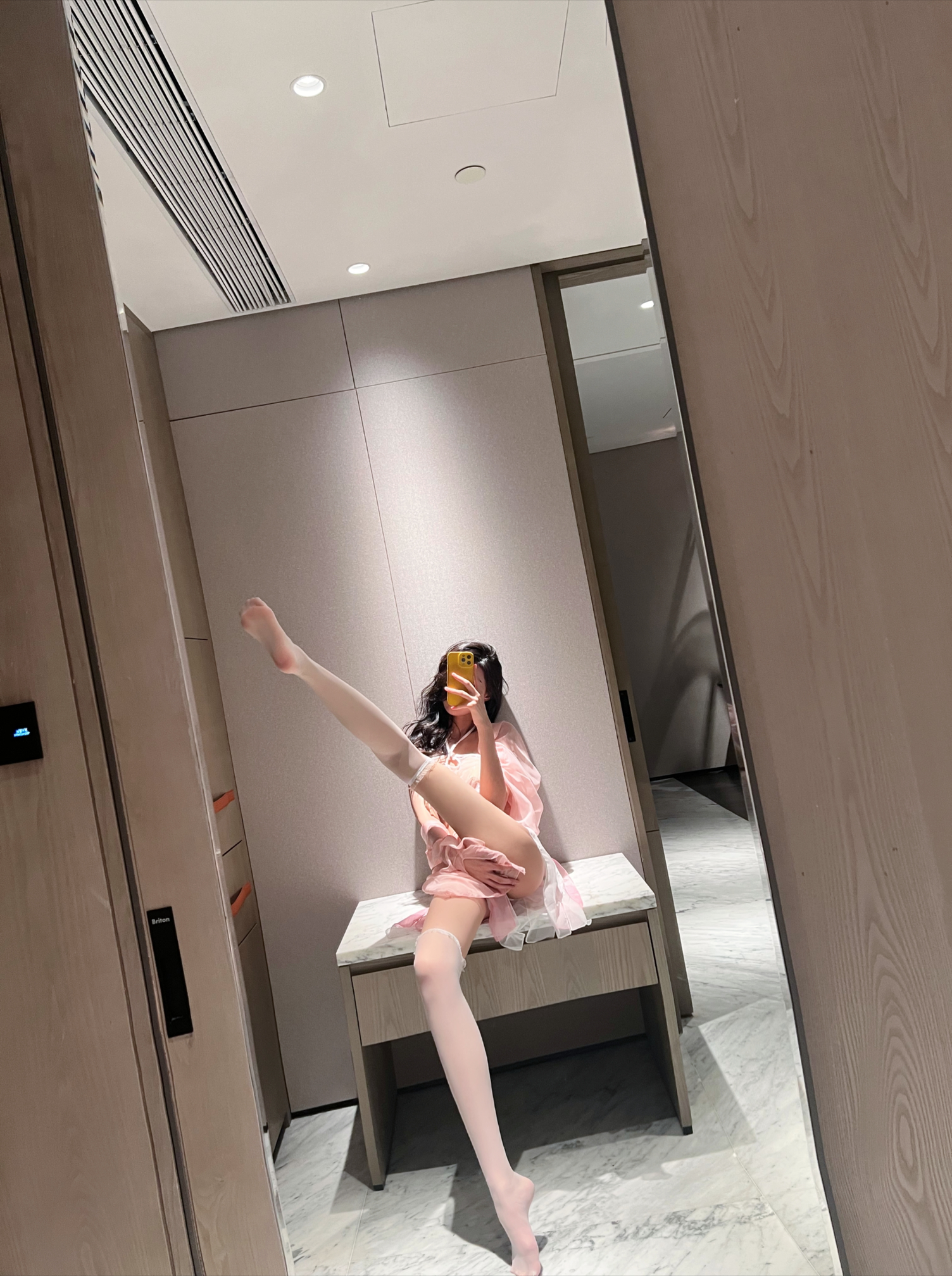 071_葛征GEZHENG 御姐仙女腿精 [20P／242MB]_第1集