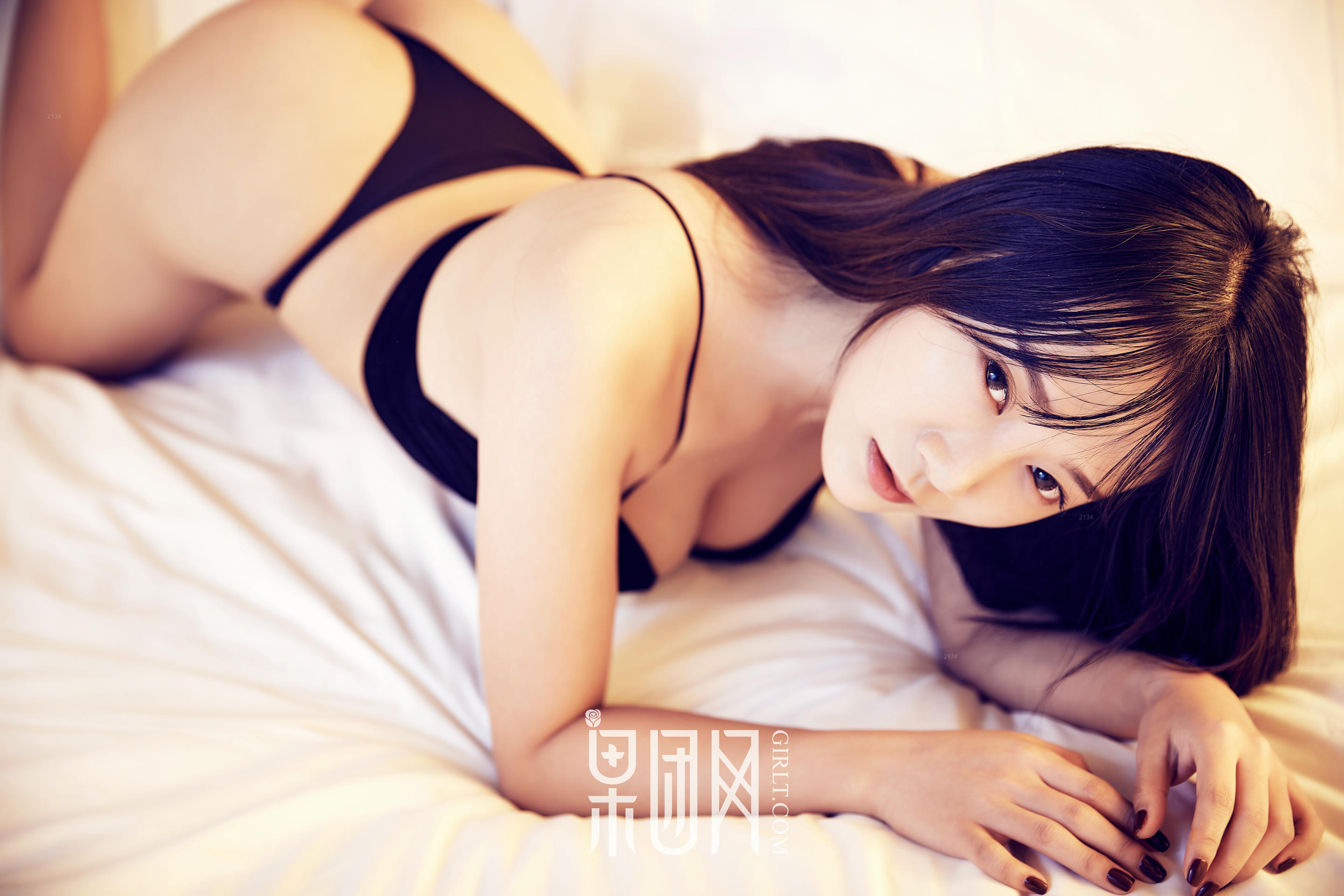Girlt果团网 2018.02.10 NO.126 何嘉颖[64P632M]_第1集