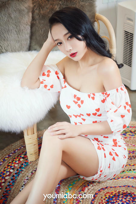 YOUMI尤蜜 2019.05.17 NO.0086 冷艳美人 何嘉颖[38P／24.8MB]_第1集