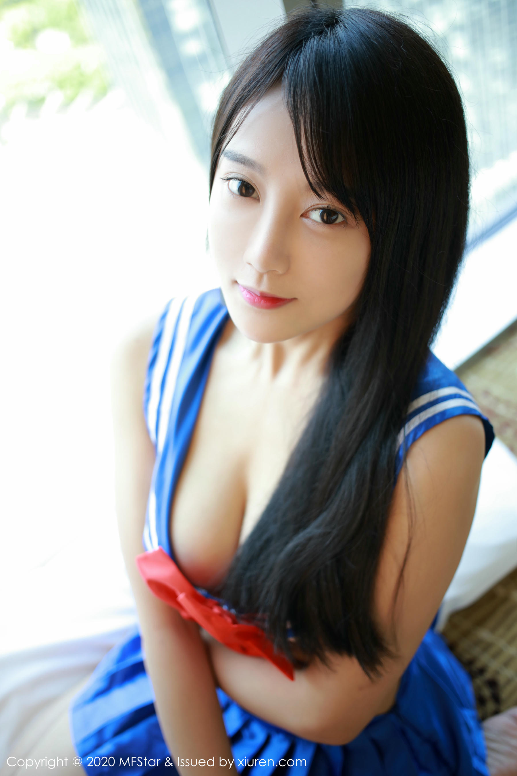 MFStar模范学院 2020.03.11 NO.285 何嘉颖[41+1P90M]_第1集