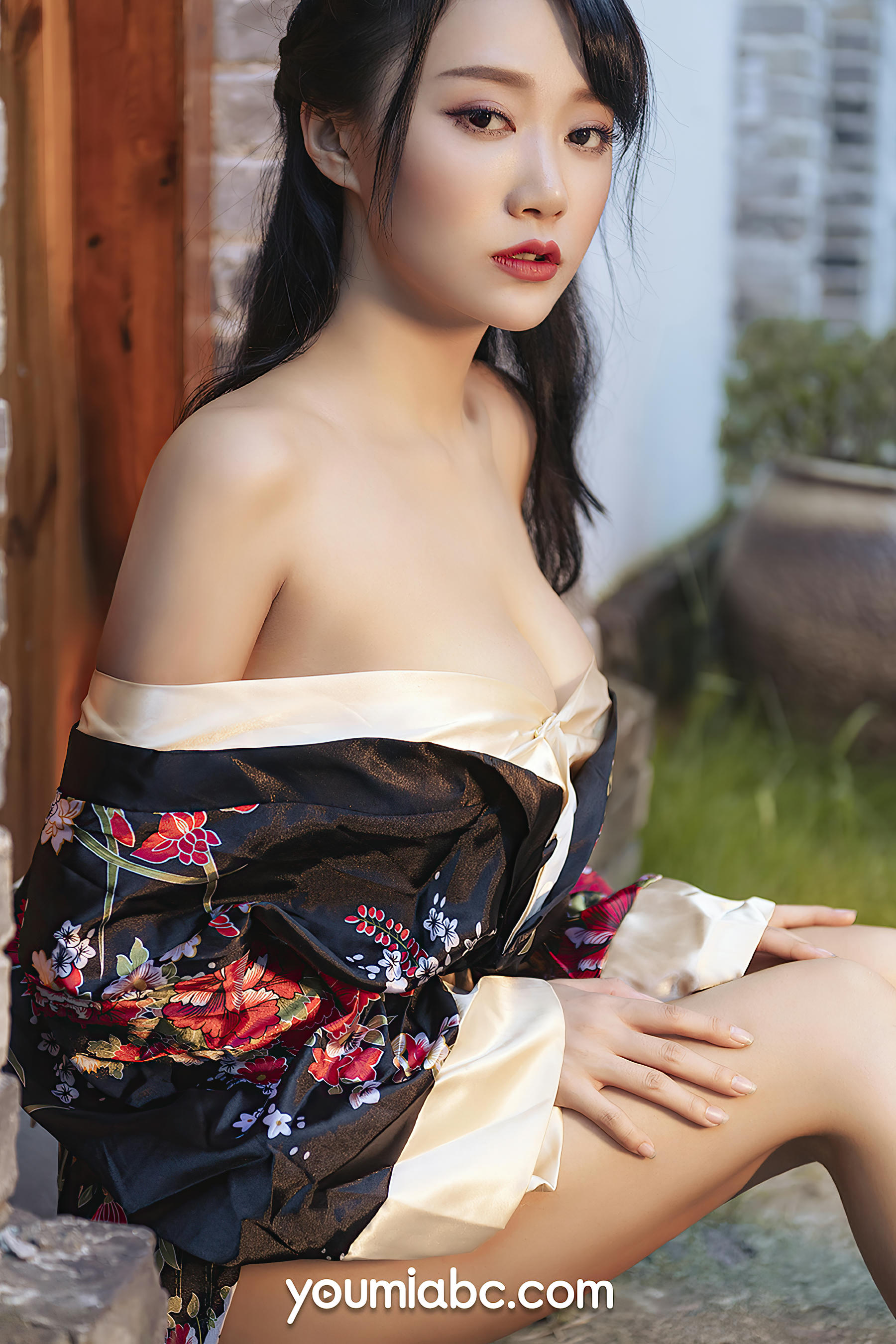 YOUMI尤蜜 2020.07.11 NO.0421 和风煦女 何嘉颖[32P／647MB]_第1集