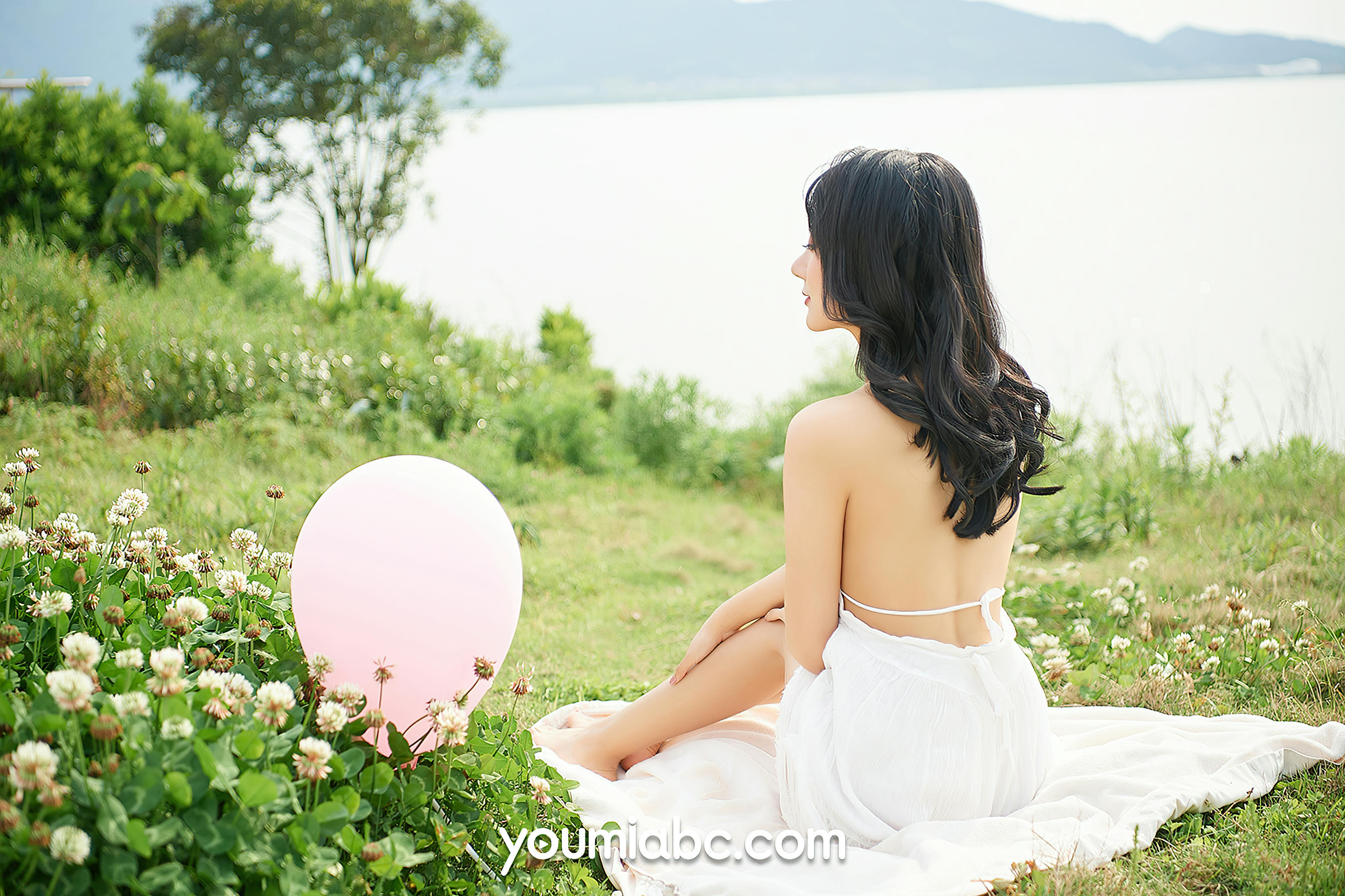 YOUMI尤蜜 2020.08.28 NO.0470 芳菲妩媚 何嘉颖[21P／408MB]_第1集