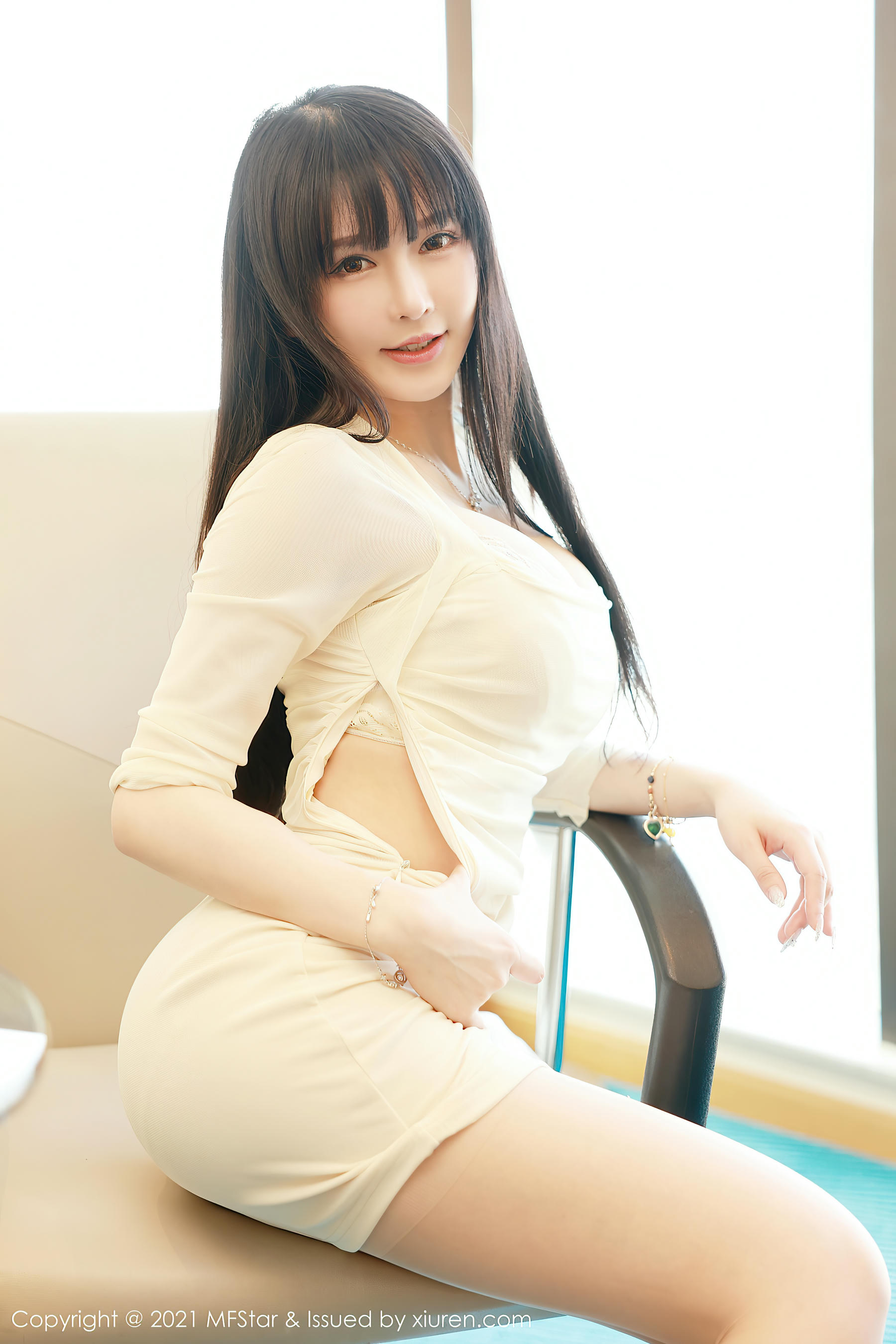 MFStar模范学院 2021.03.22 VOL.472 玉兔miki[56+1P／578MB]_第1集