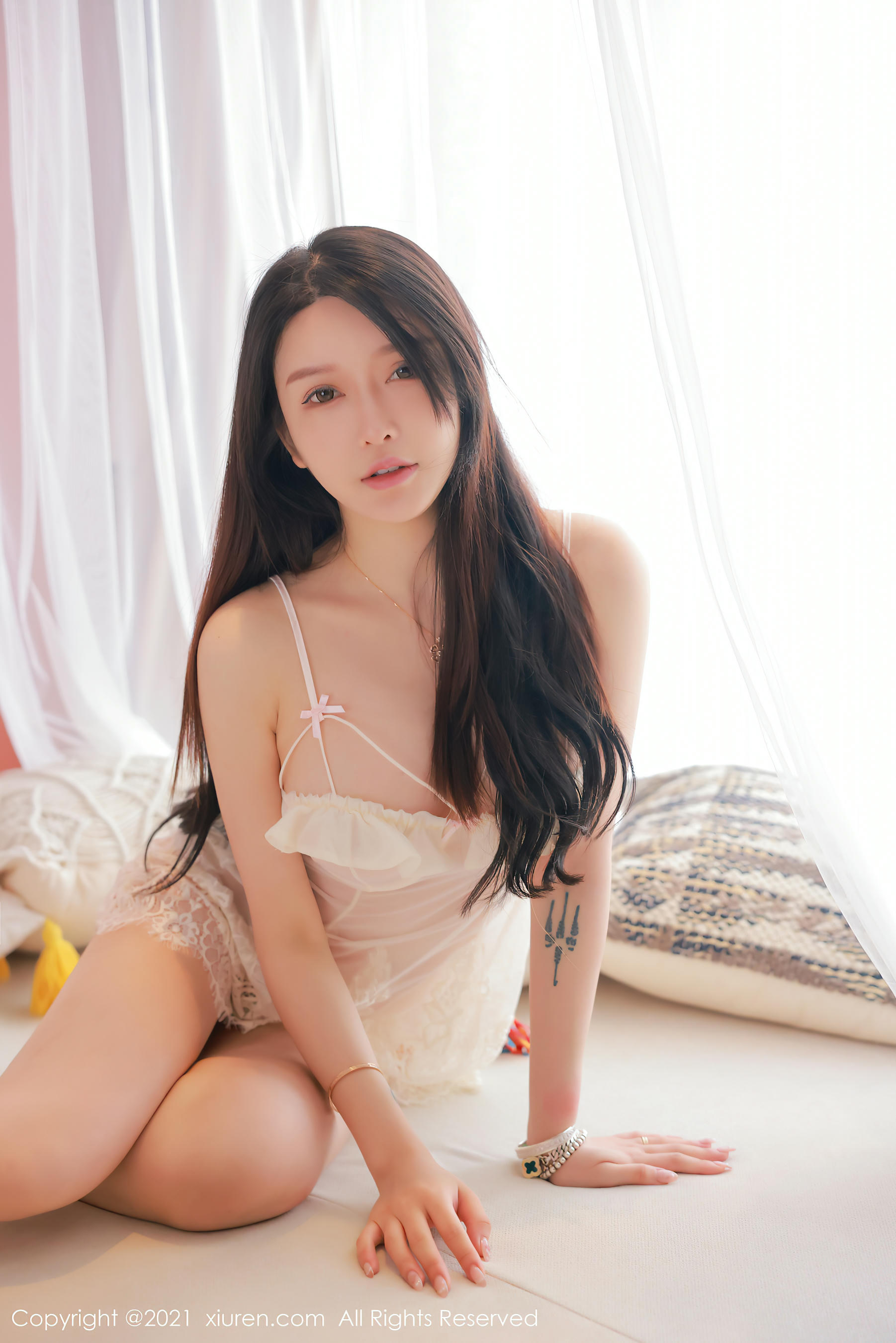 XIUREN秀人网 2021.11.03 NO.4160 玉兔miki[49+1P／398MB]_第1集