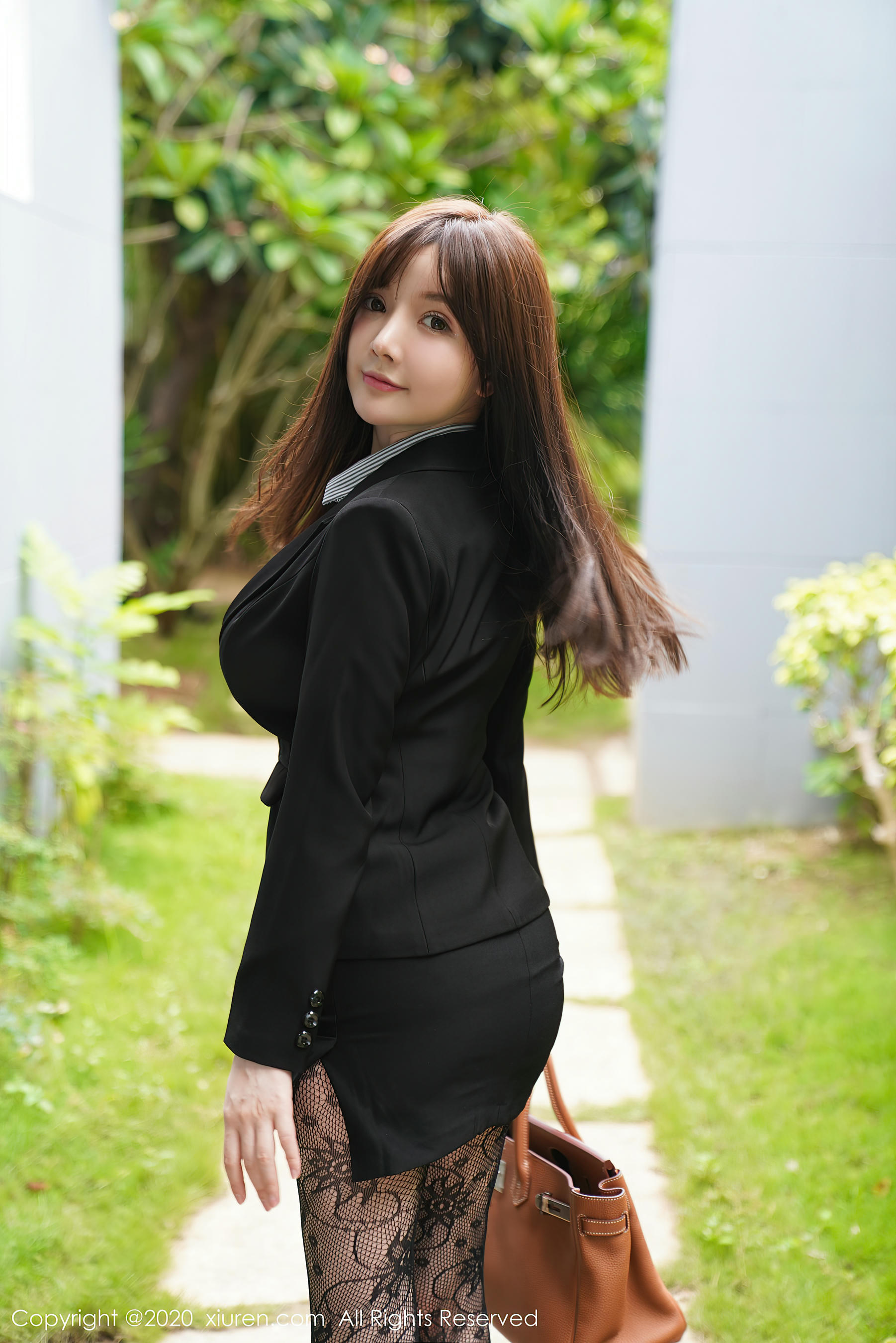 [XiuRen秀人网] NO.099 2020.11.02 VOL.2725 糯美子Mini [77P-773MB]_第4集