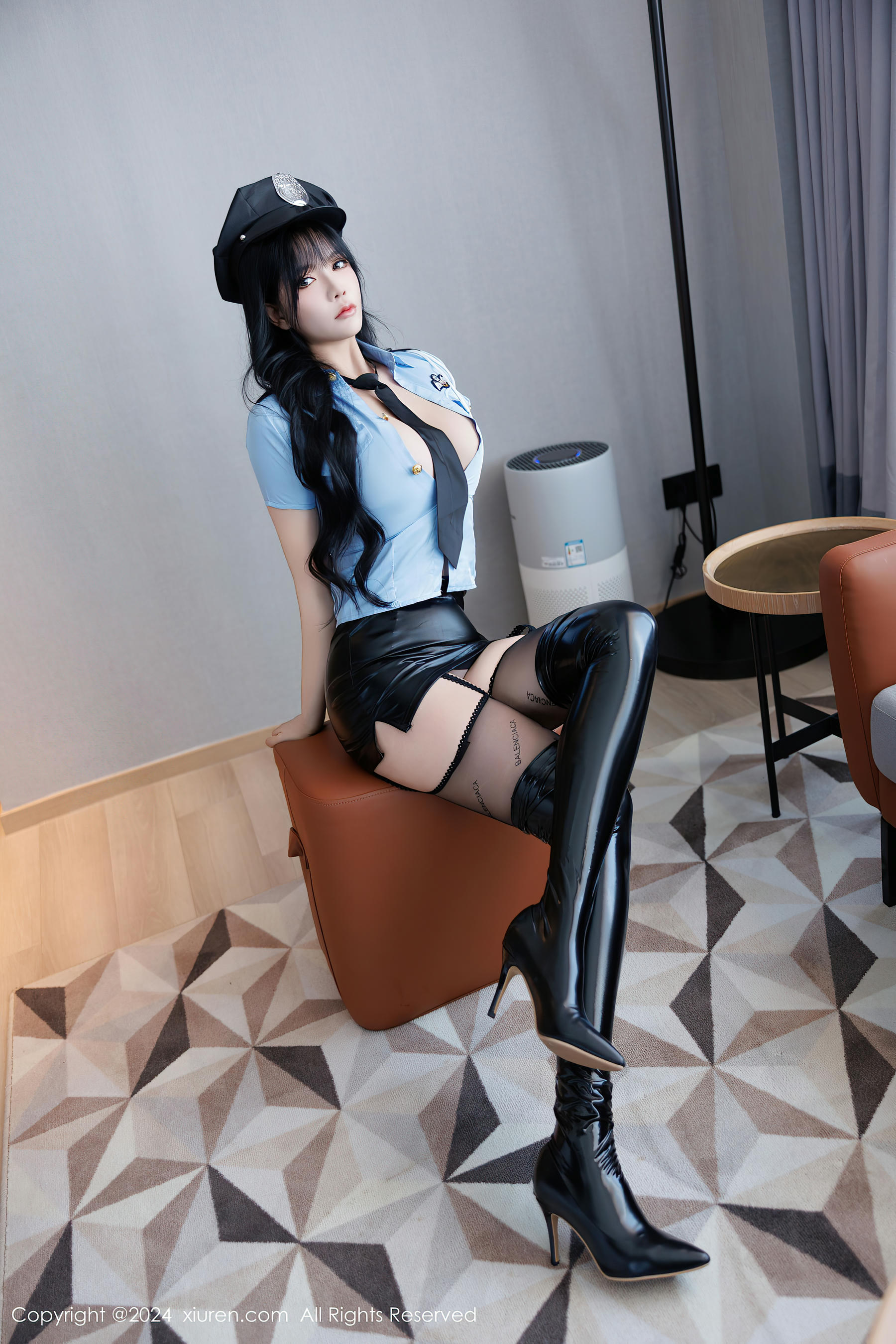 XIUREN秀人网 2024.11.13 NO.9443 娜比 黑丝美腿 [84P 775.36 MB]_第1集