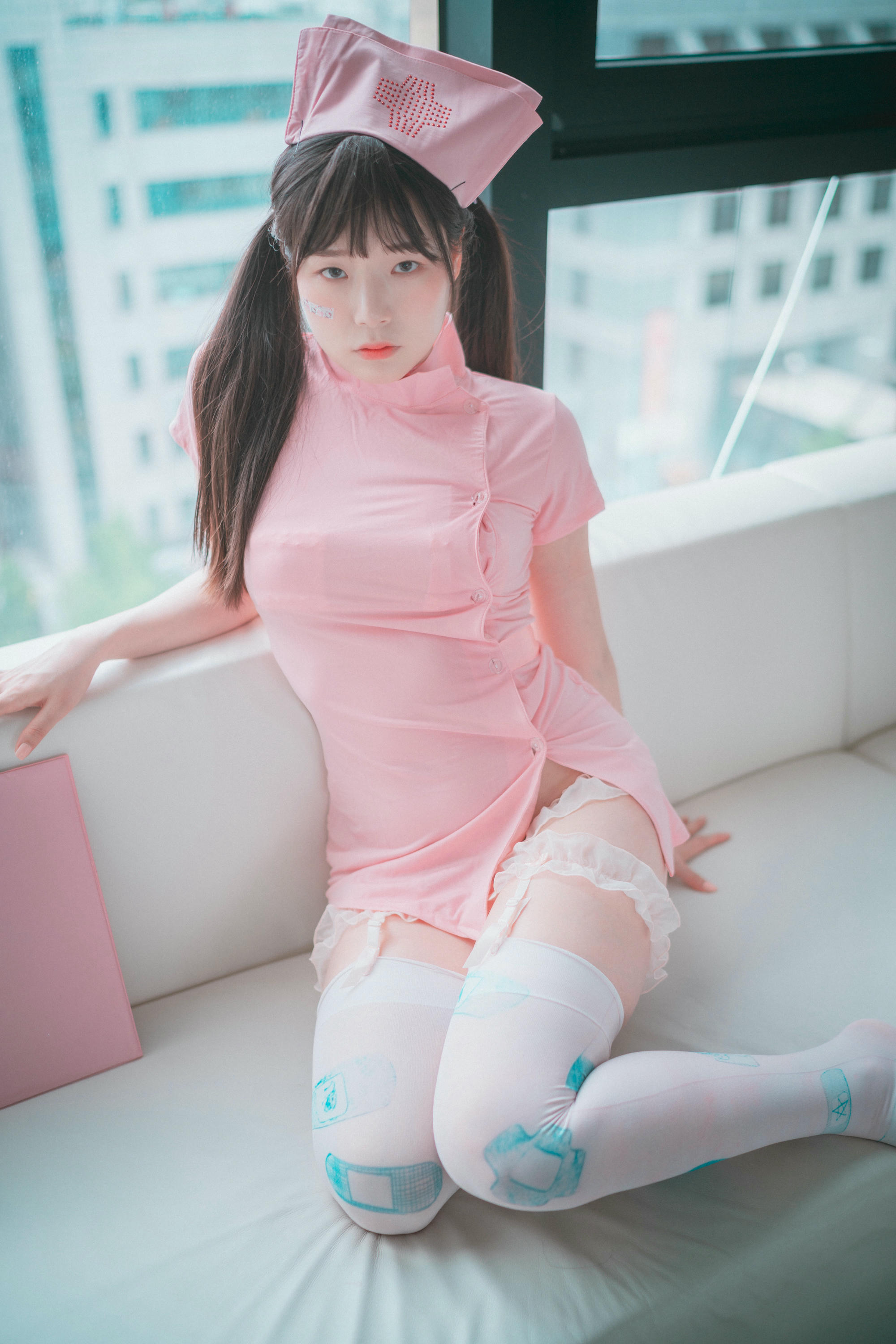 韩国美女-DJAWA Photo Vol.0218 - Nursing Overtime [65P 634MB]_第1集