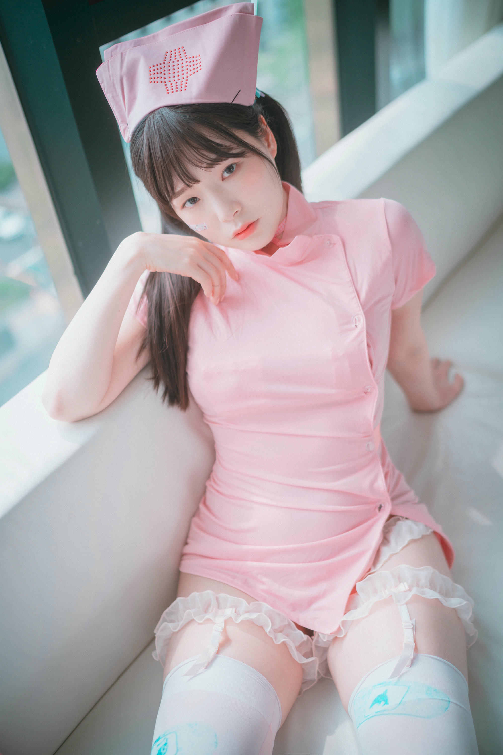 韩国美女-DJAWA Photo Vol.0218 - Nursing Overtime [65P 634MB]_第1集