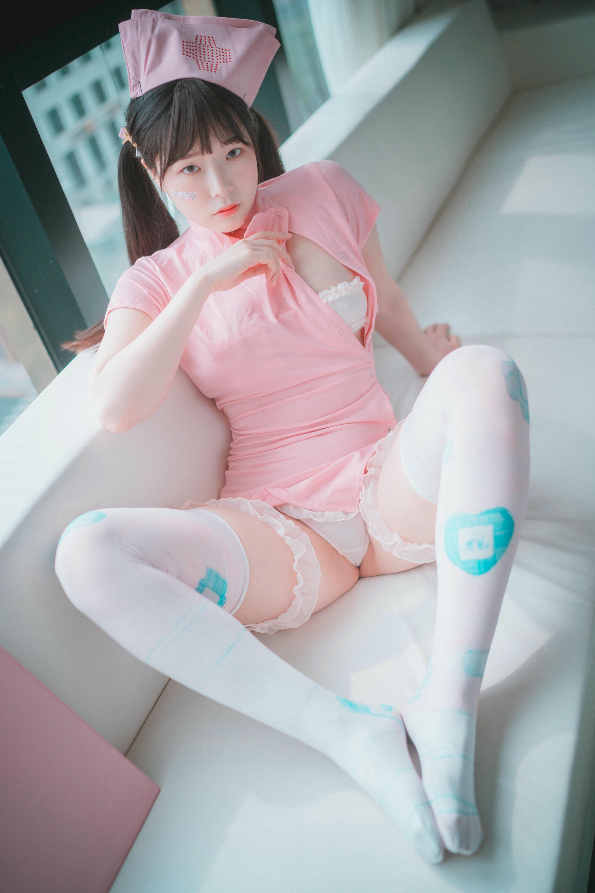 韩国美女-DJAWA Photo Vol.0218 - Nursing Overtime [65P 634MB]_第2集