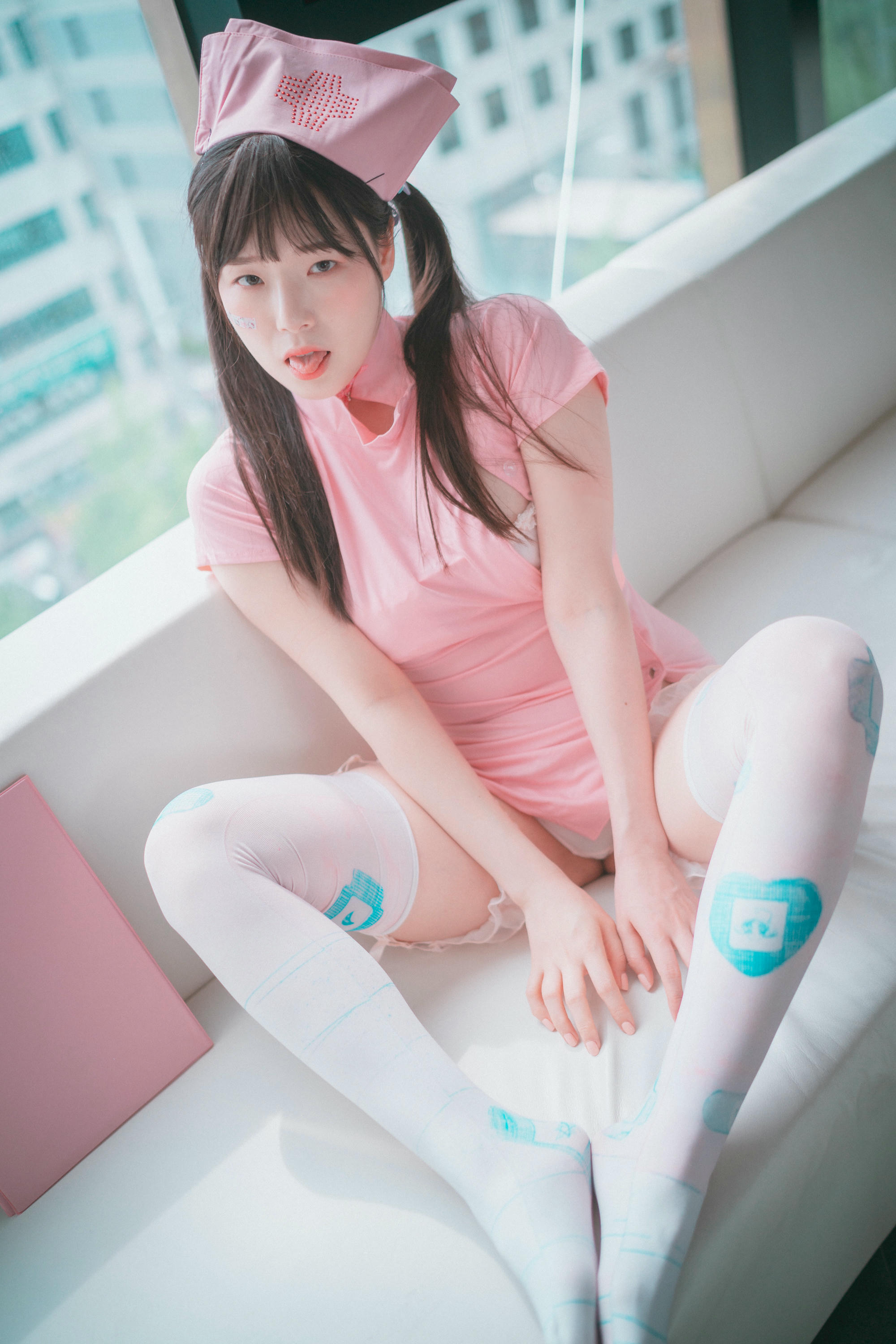 韩国美女-DJAWA Photo Vol.0218 - Nursing Overtime [65P 634MB]_第2集