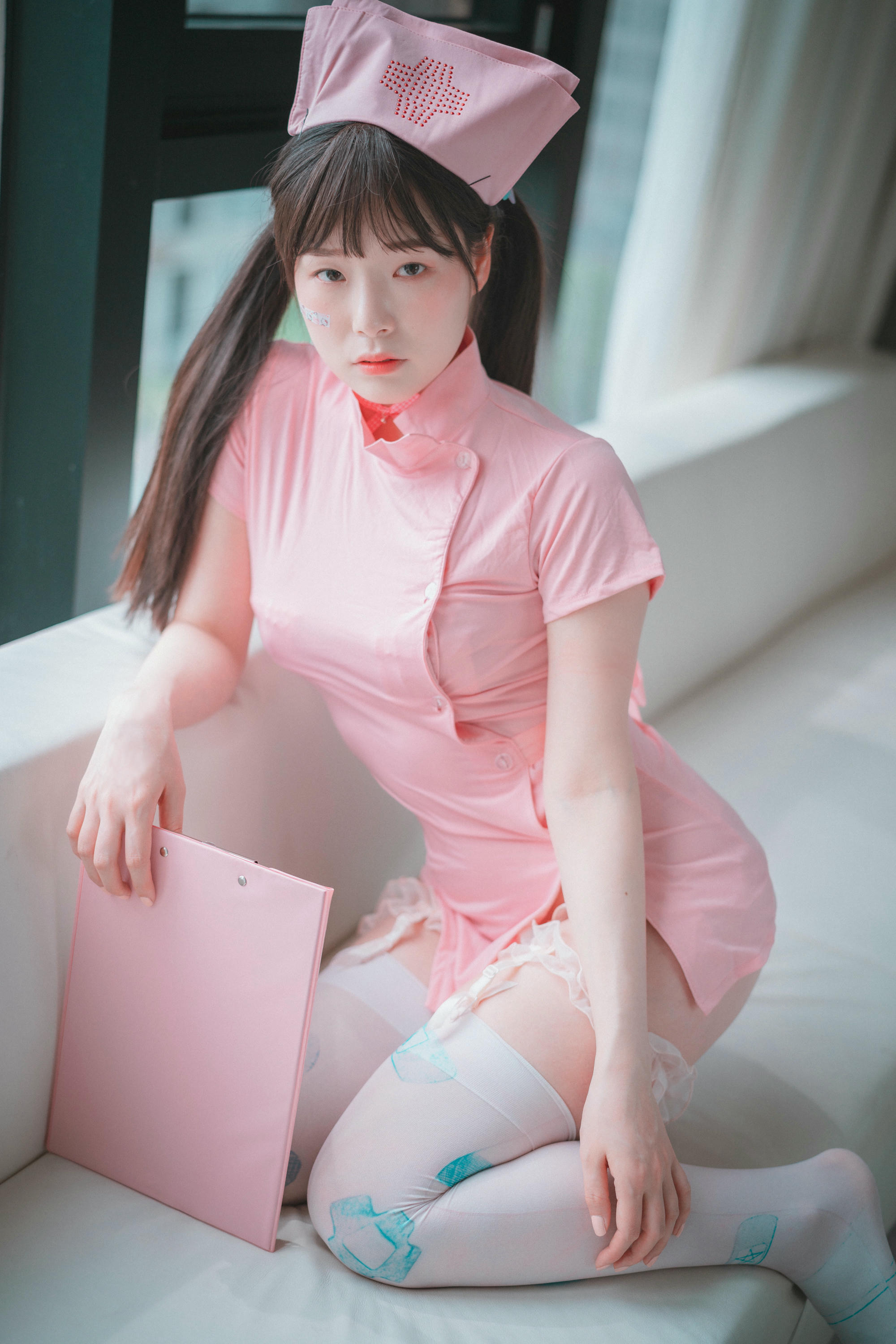 韩国美女-DJAWA Photo Vol.0218 - Nursing Overtime [65P 634MB]_第1集