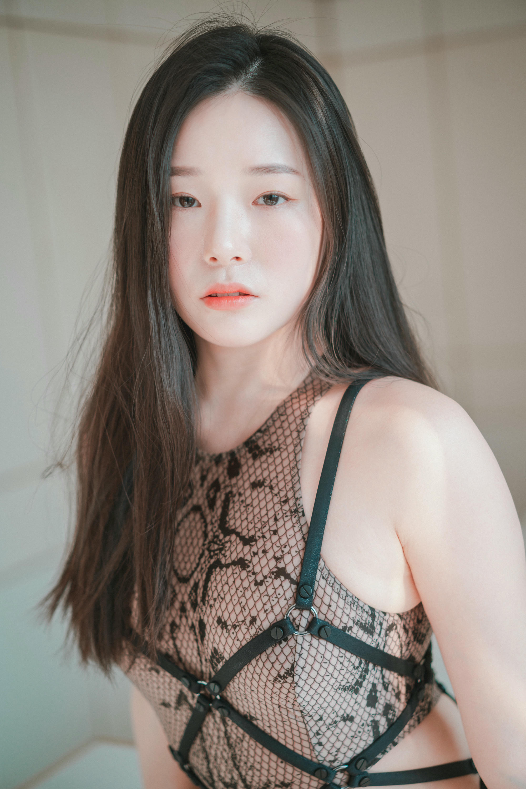 韩国美女-Pia (피아) - NO.024 [DJAWA] Black Cat & Gold Python [71P-710MB]_第3集
