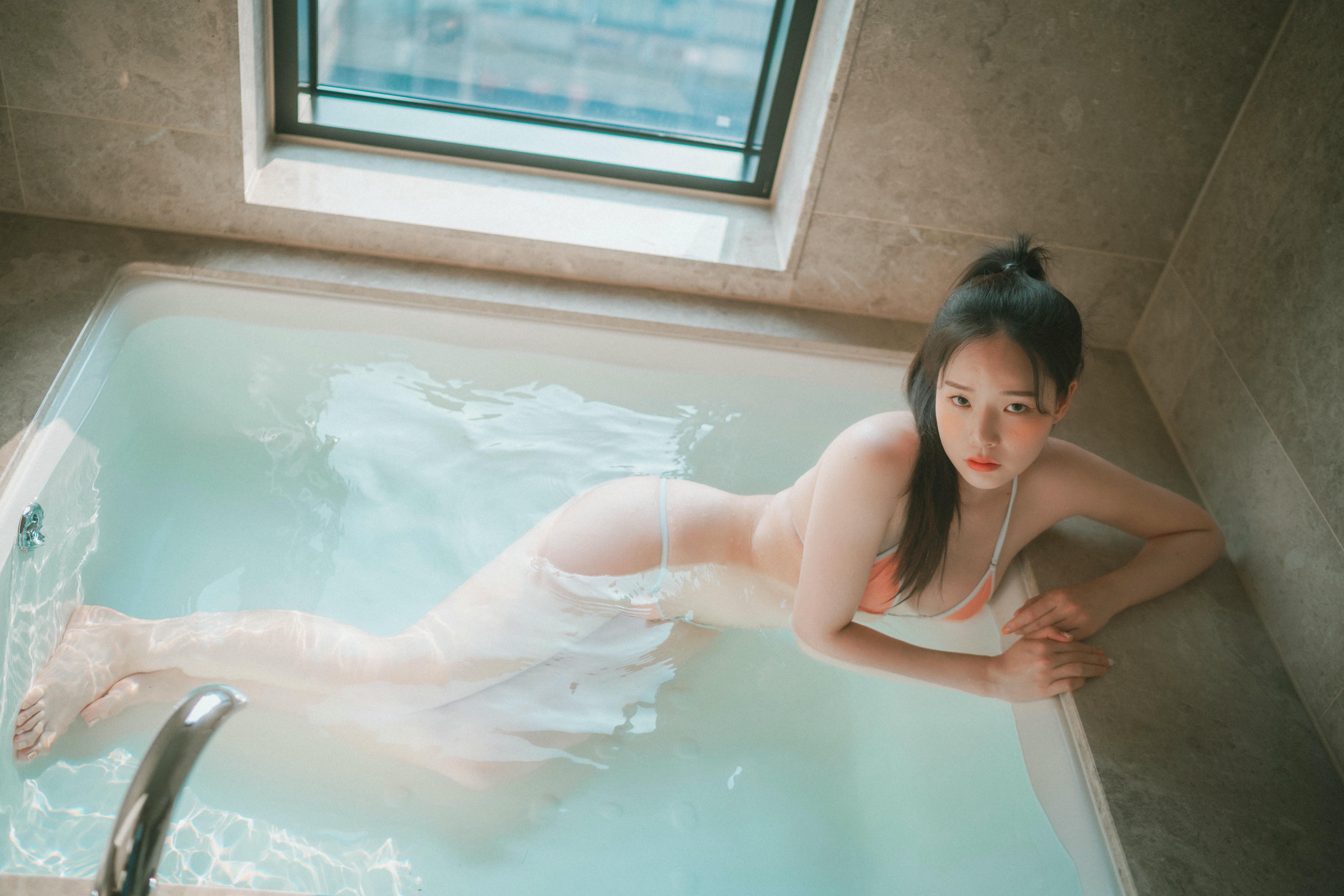 韩国美女-Pia (피아) - NO.032 [DJAWA] Staycation 2 [99P-1.03GB]_第3集