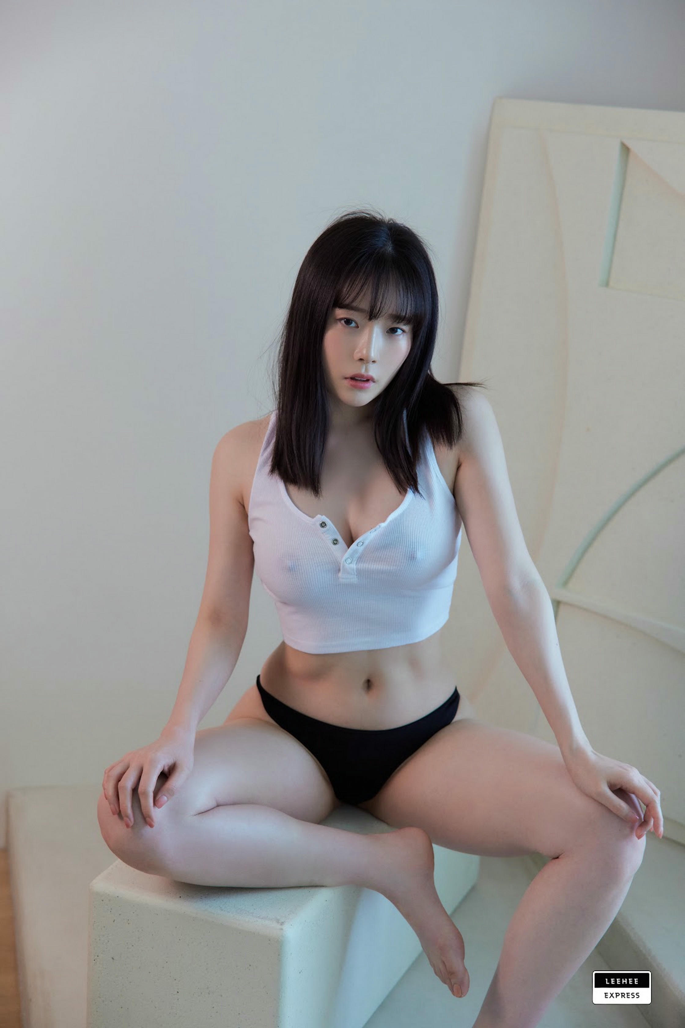 韩国美女-Pia (피아) NO.061 LEEHEE EXPRESS LEHF-091A Sir.Bean (피아) PIA [55P／87MB]_第1集