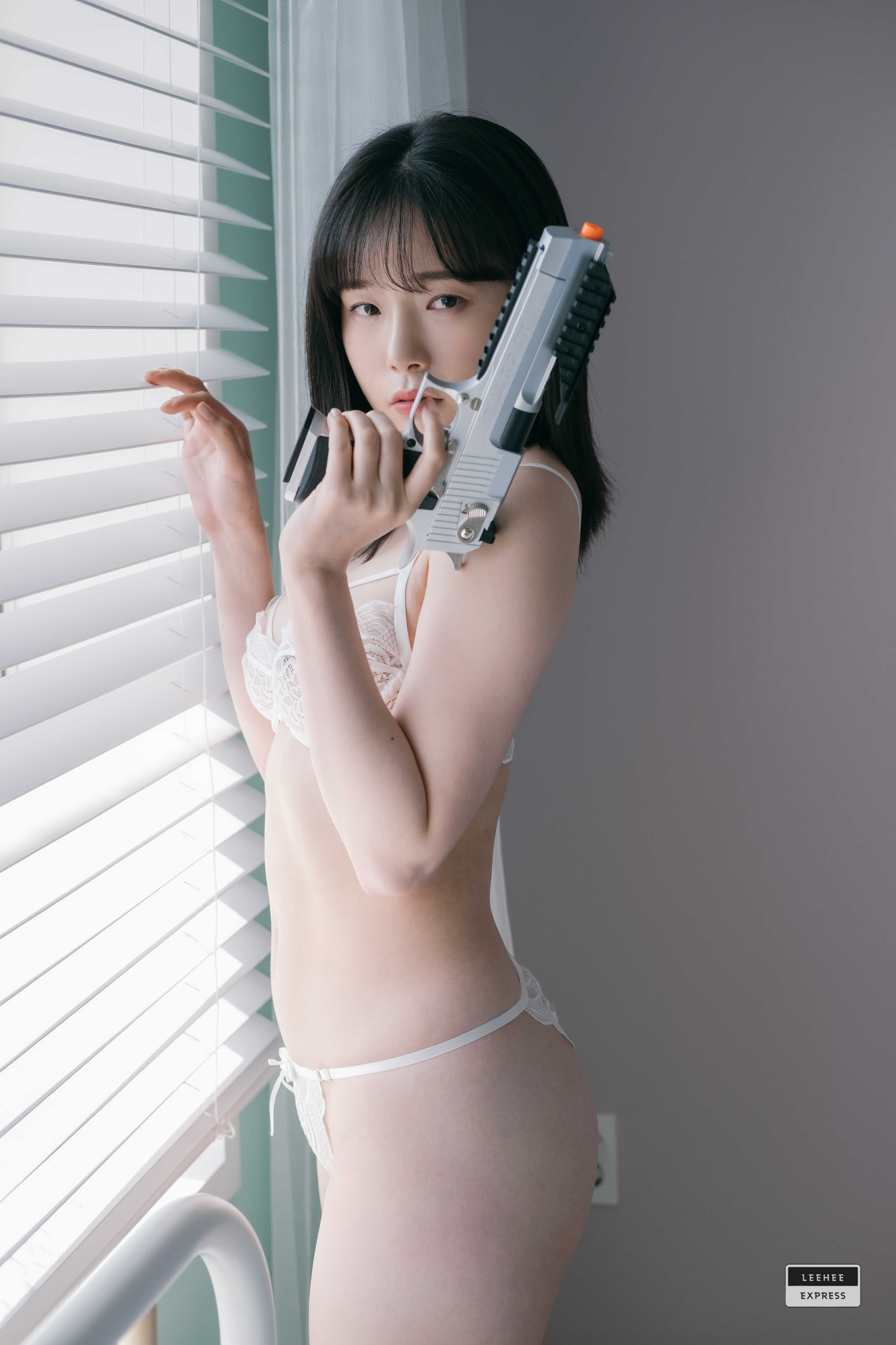 韩国美女-Pia (피아) NO.065 LEEHEE EXPRESS LEBE-181B Sir.Bean (피아) [49P／169MB]_第2集