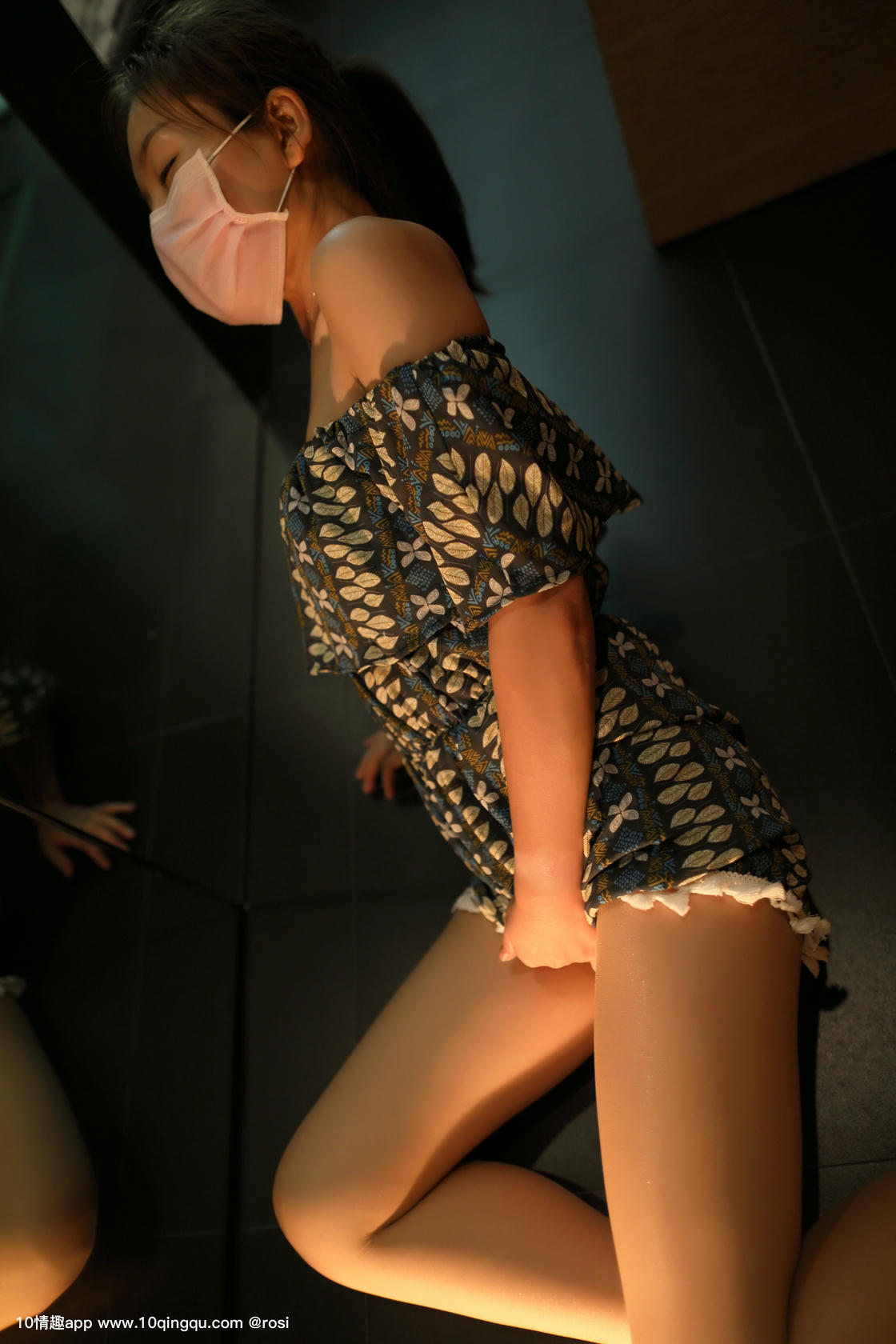 ROSI写真 口罩系列 2019.03.27 NO.1018[76+1P72M]_第2集